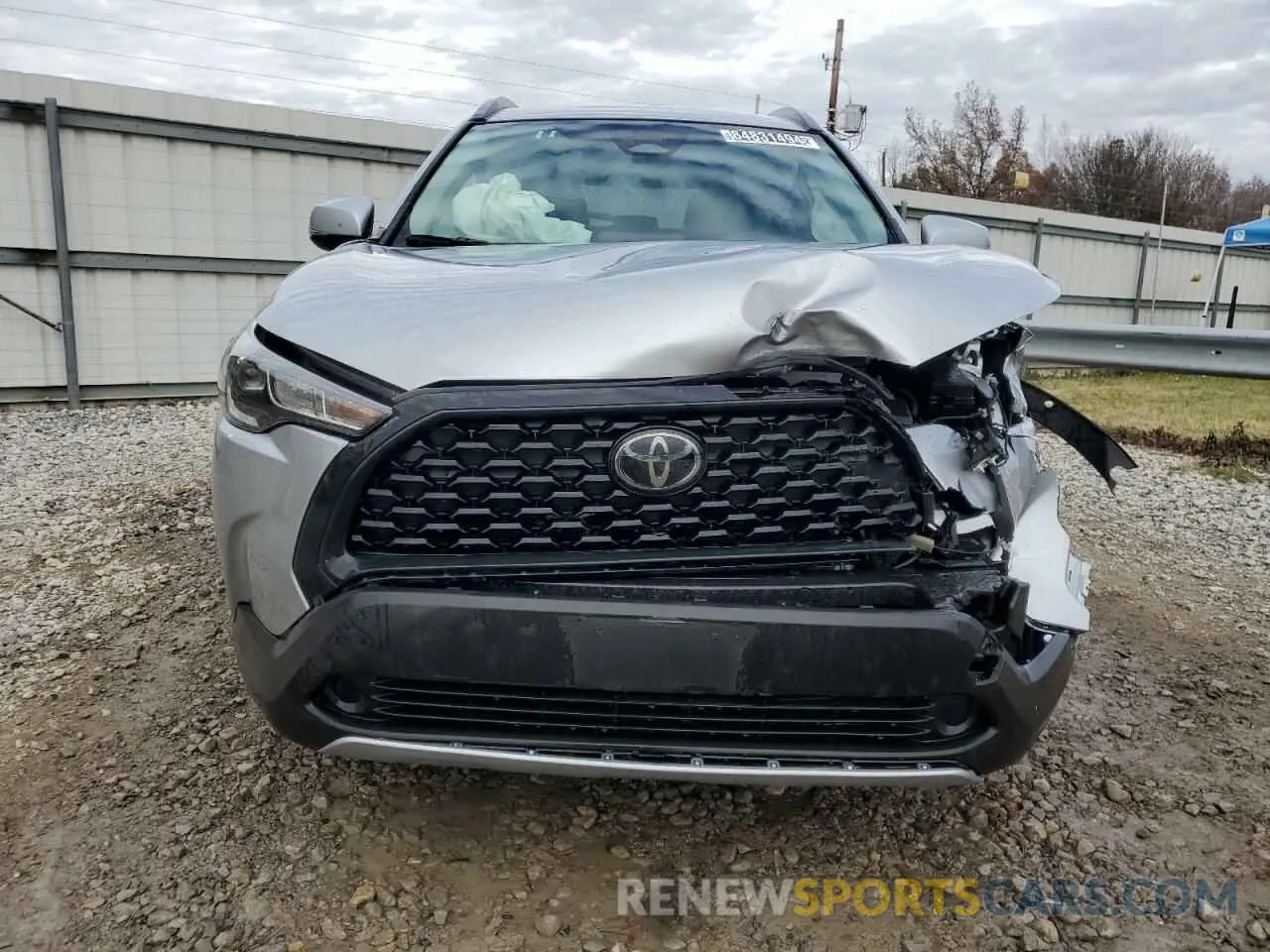 5 Photograph of a damaged car 7MUCAAAG3RV095665 TOYOTA COROLLA CR 2024