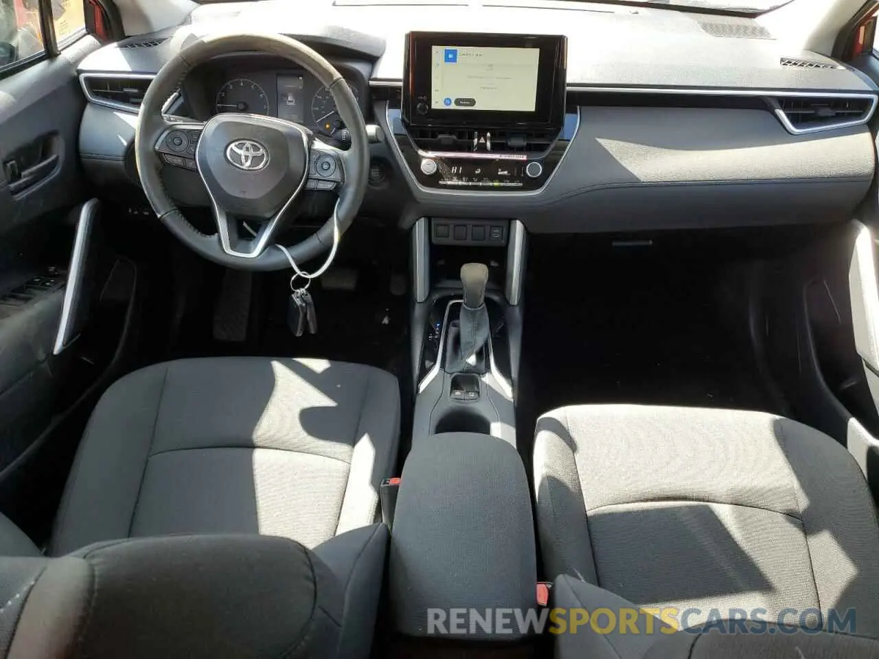 8 Photograph of a damaged car 7MUCAABG4RV110687 TOYOTA COROLLA CR 2024