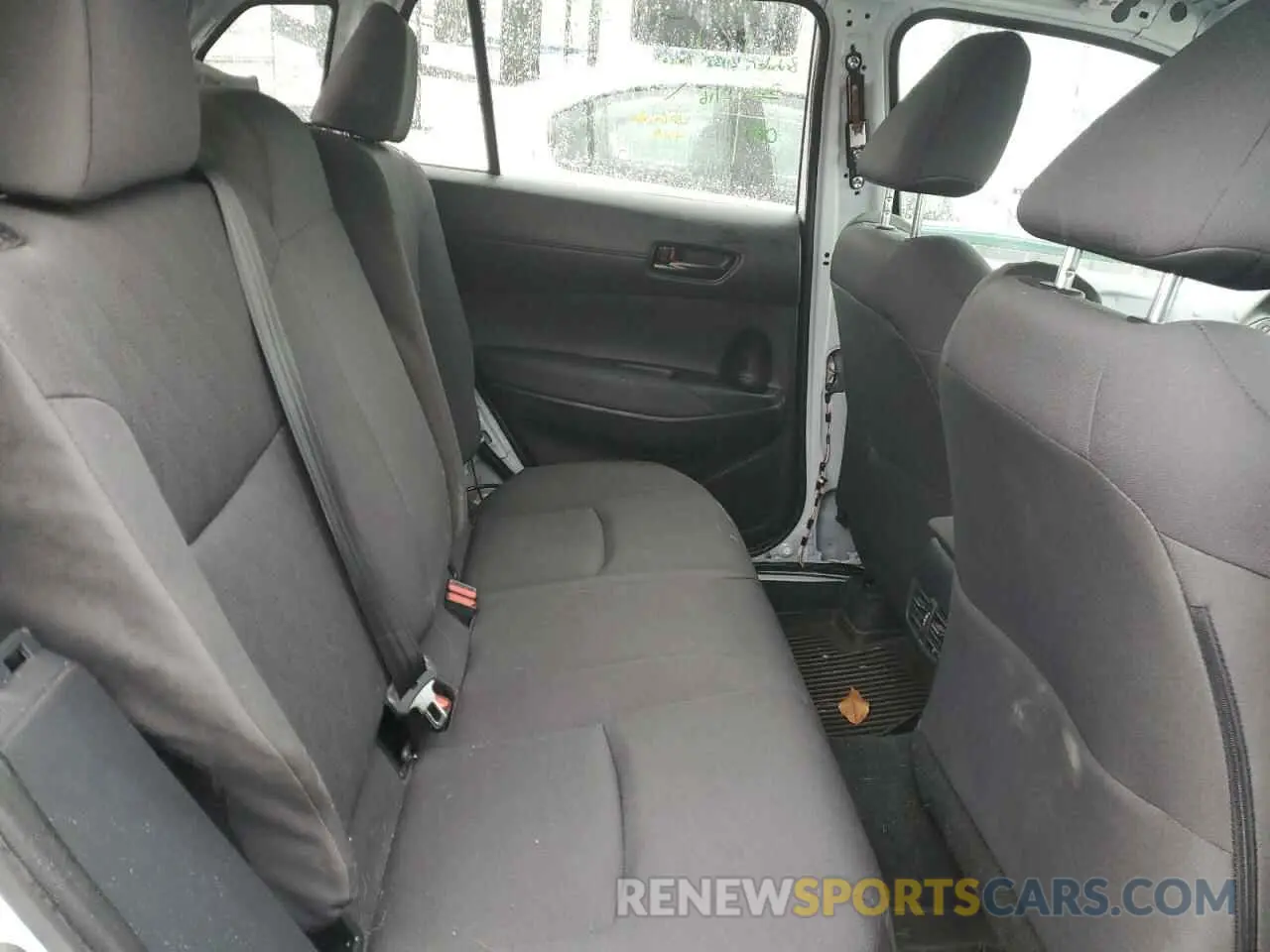 11 Photograph of a damaged car 7MUCAABGXRV094155 TOYOTA COROLLA CR 2024