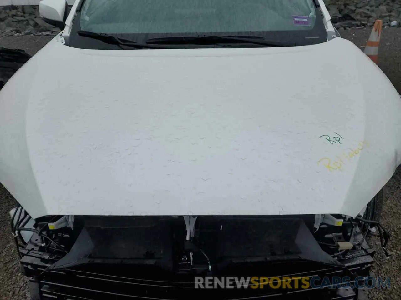 12 Photograph of a damaged car 7MUCAABGXRV094155 TOYOTA COROLLA CR 2024