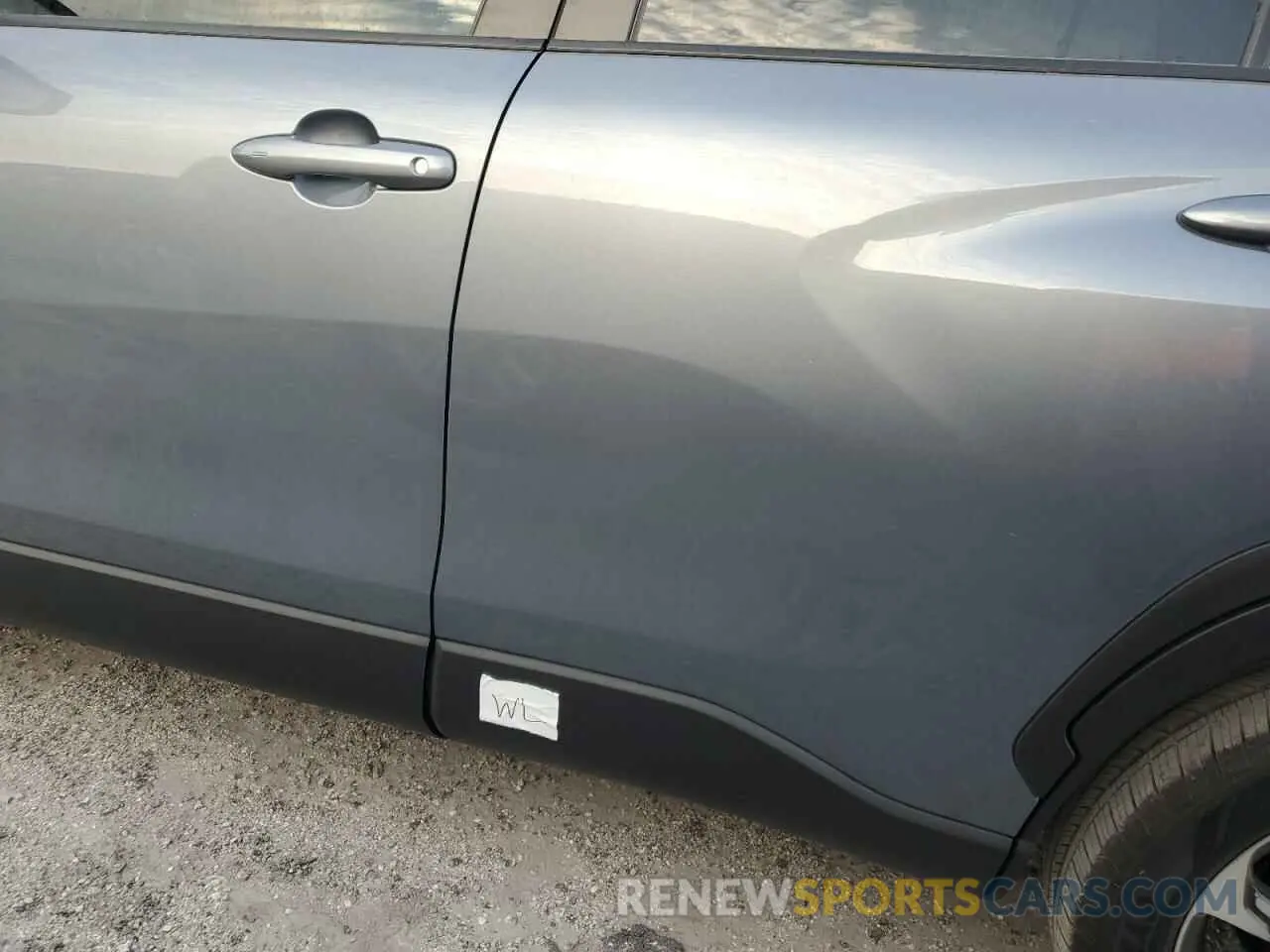13 Photograph of a damaged car 7MUDAAAG2RV079381 TOYOTA COROLLA CR 2024