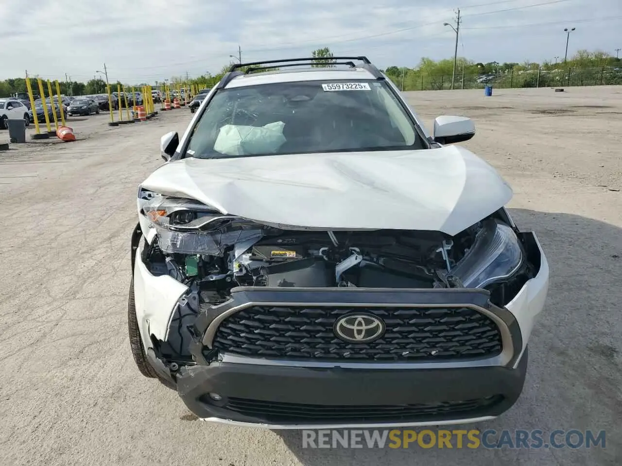 5 Photograph of a damaged car 7MUDAABG2RV105251 TOYOTA COROLLA CR 2024