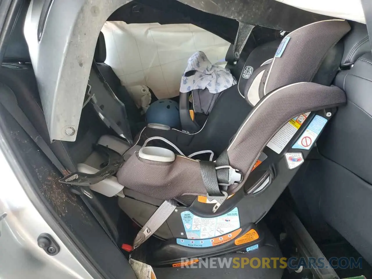 10 Photograph of a damaged car 7MUFBABG2RV017127 TOYOTA COROLLA CR 2024