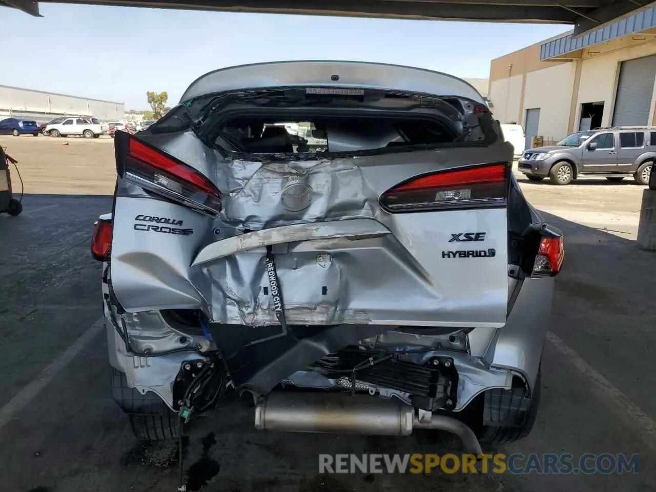 6 Photograph of a damaged car 7MUFBABG2RV017127 TOYOTA COROLLA CR 2024