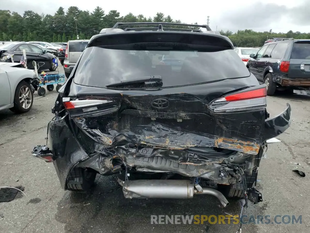 6 Photograph of a damaged car 7MUFBABG3RV040870 TOYOTA COROLLA CR 2024