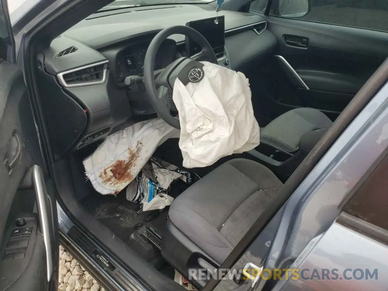 8 Photograph of a damaged car 7MUFBABG3RV057748 TOYOTA COROLLA CR 2024