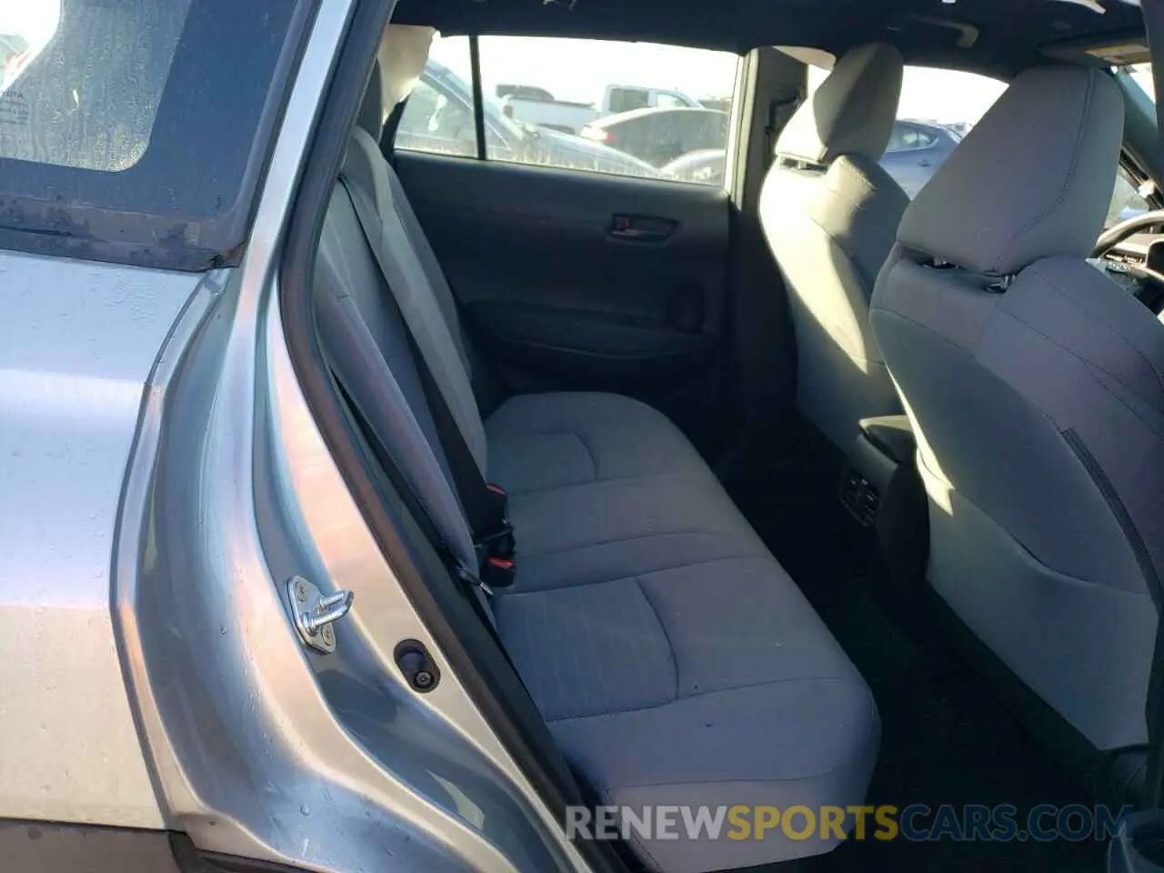 9 Photograph of a damaged car 7MUFBABG7RV049863 TOYOTA COROLLA CR 2024