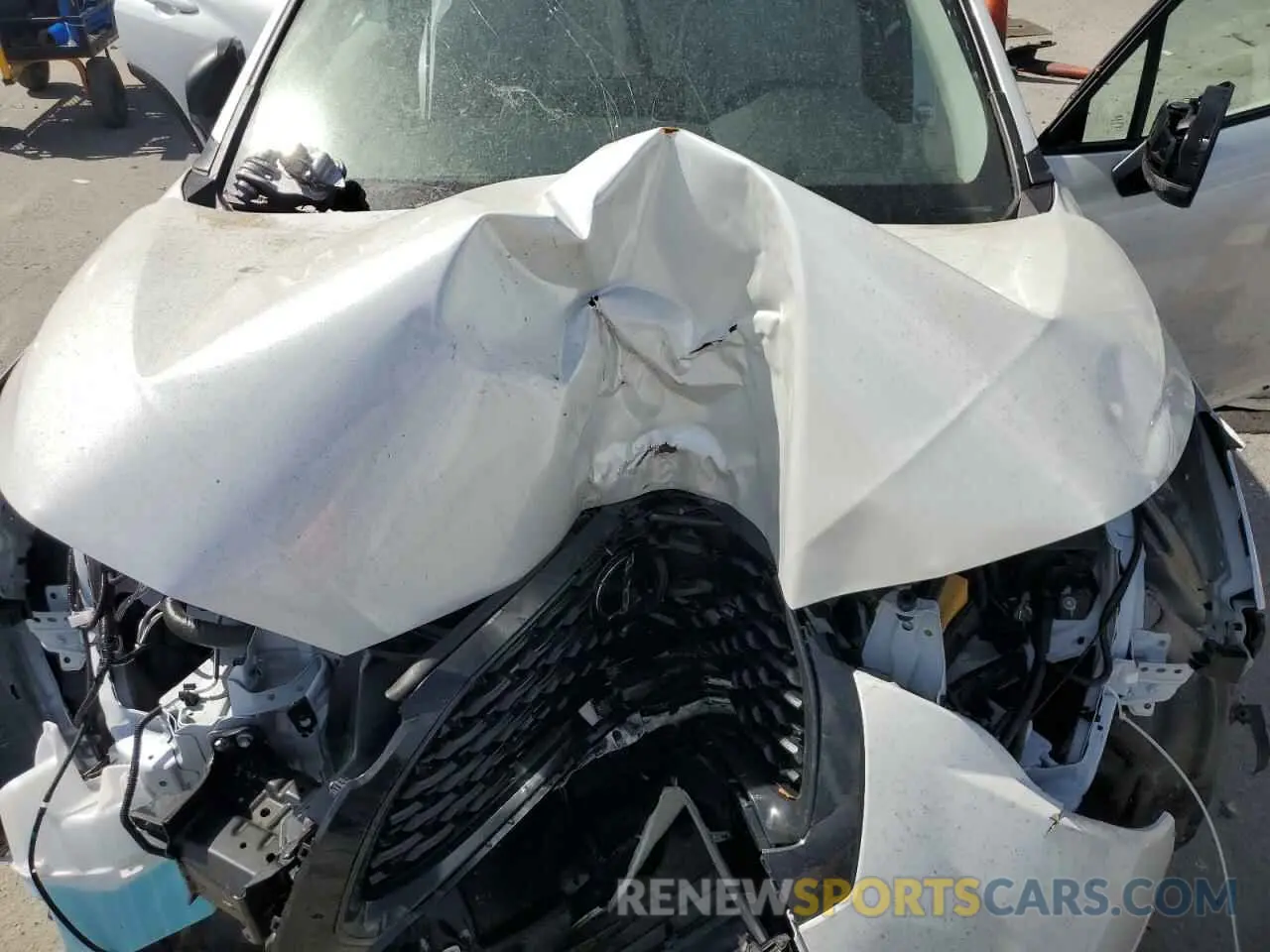 12 Photograph of a damaged car 7MUAAAAG7SV126817 TOYOTA COROLLA CR 2025