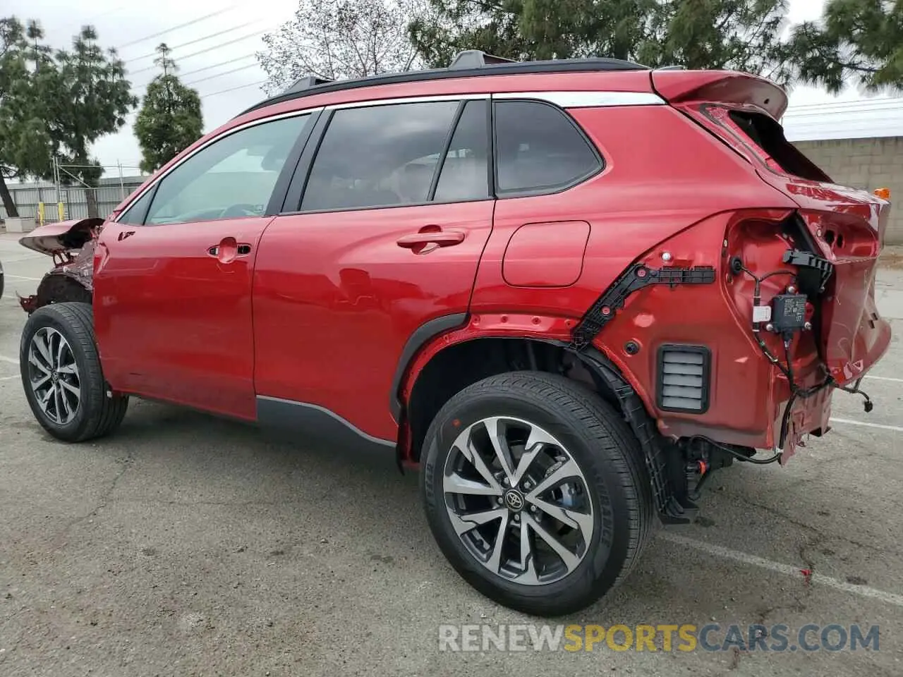 2 Photograph of a damaged car 7MUDAAAG9SV130882 TOYOTA COROLLA CR 2025