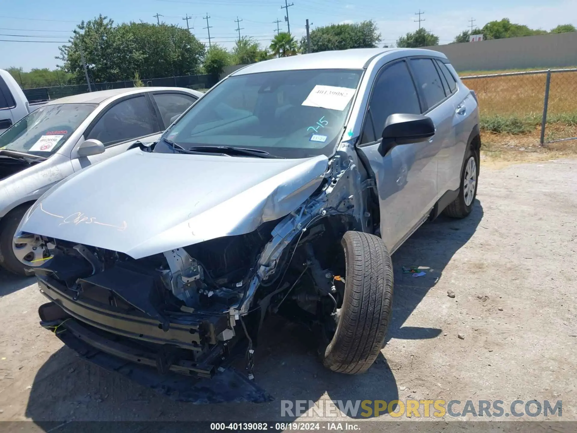 2 Photograph of a damaged car 7MUAAAAG2NV036950 TOYOTA COROLLA CROSS 2022