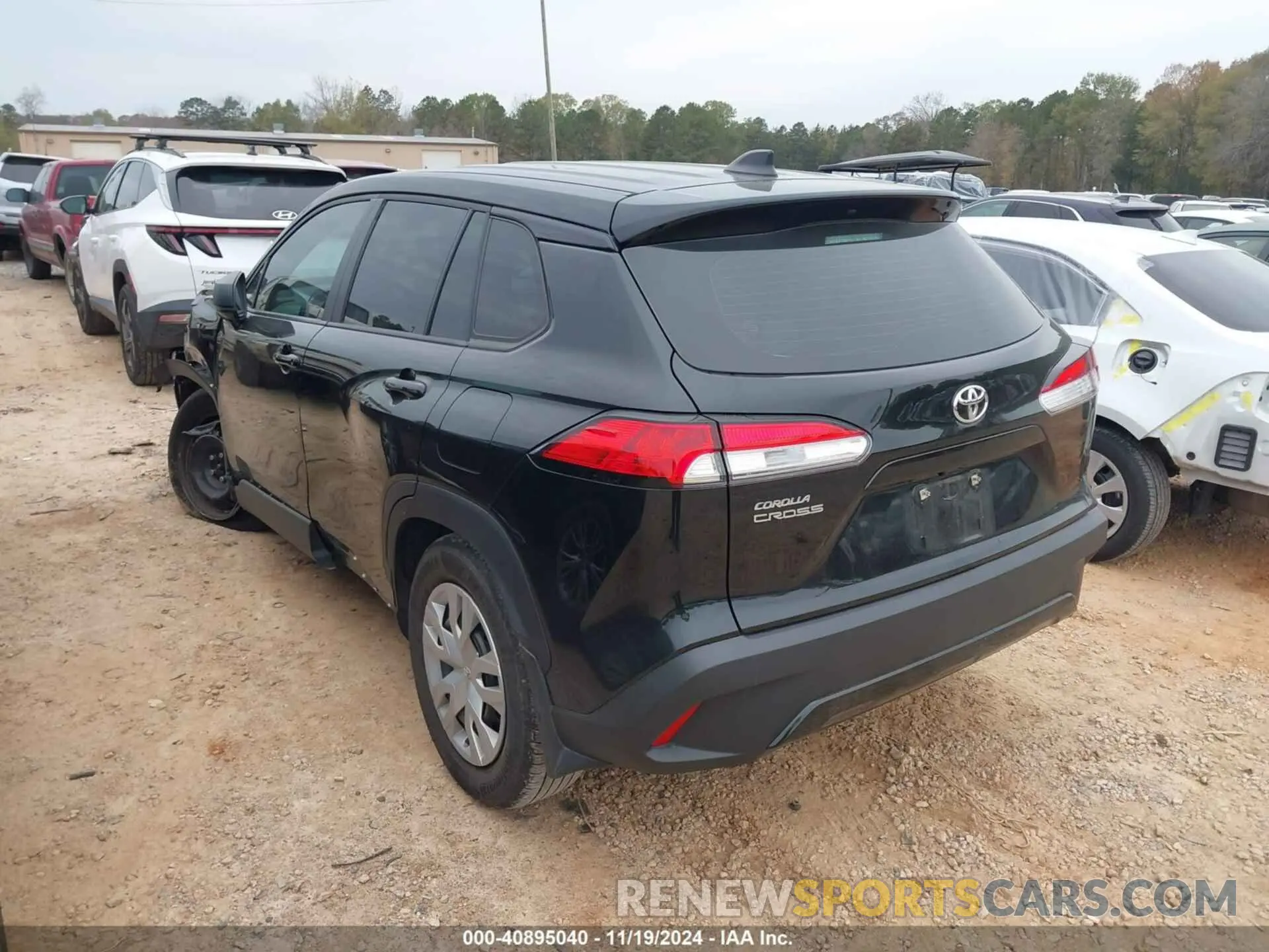 3 Photograph of a damaged car 7MUAAAAG8NV026388 TOYOTA COROLLA CROSS 2022