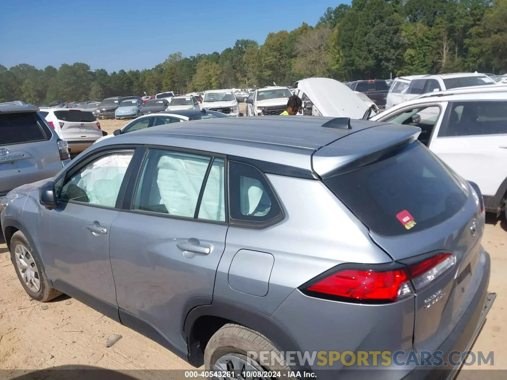14 Photograph of a damaged car 7MUAAAAG9NV031485 TOYOTA COROLLA CROSS 2022