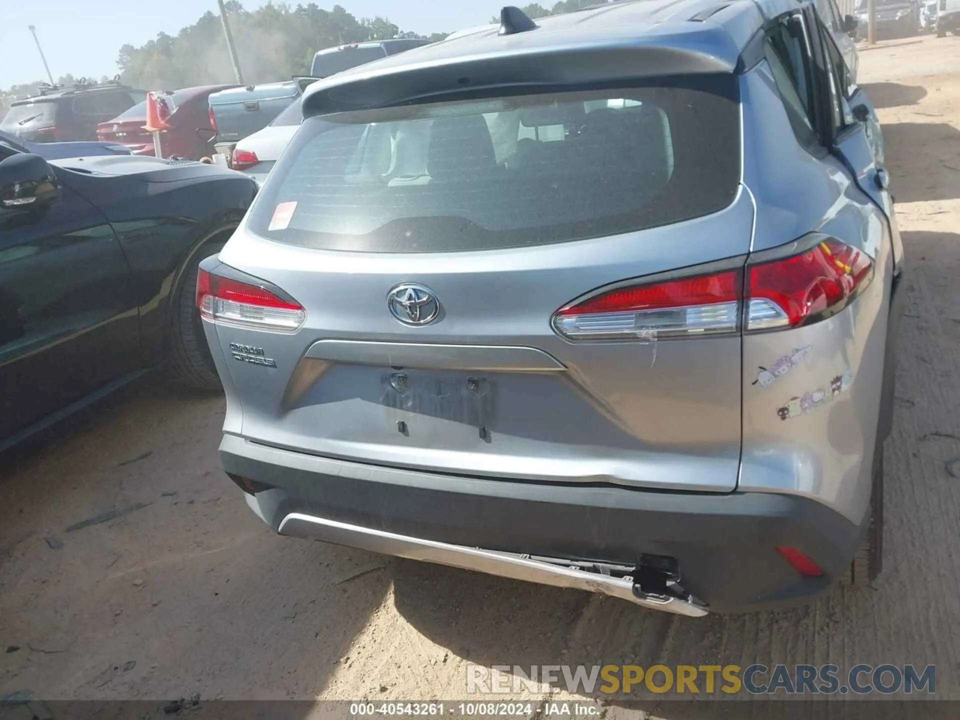 16 Photograph of a damaged car 7MUAAAAG9NV031485 TOYOTA COROLLA CROSS 2022