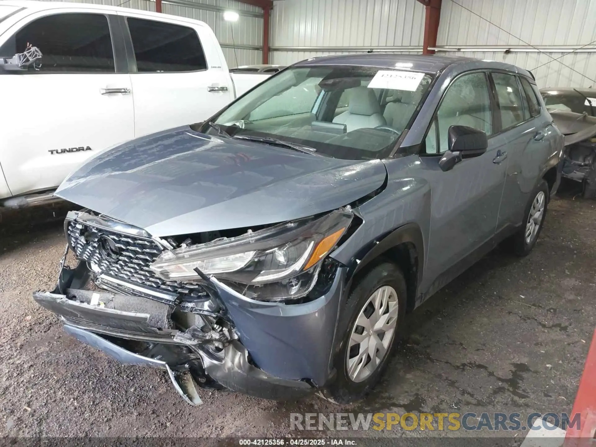 2 Photograph of a damaged car 7MUAAAAG9NV034659 TOYOTA COROLLA CROSS 2022
