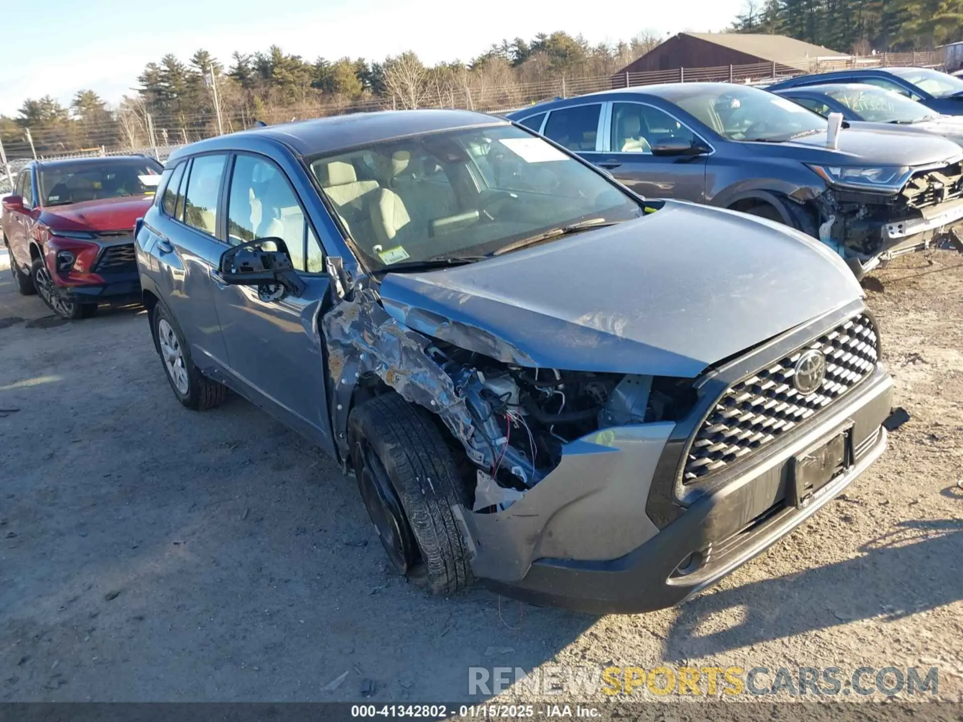 1 Photograph of a damaged car 7MUAAABG3NV020996 TOYOTA COROLLA CROSS 2022