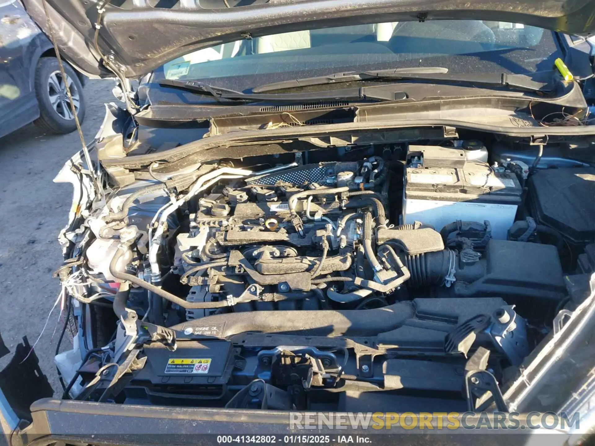 10 Photograph of a damaged car 7MUAAABG3NV020996 TOYOTA COROLLA CROSS 2022