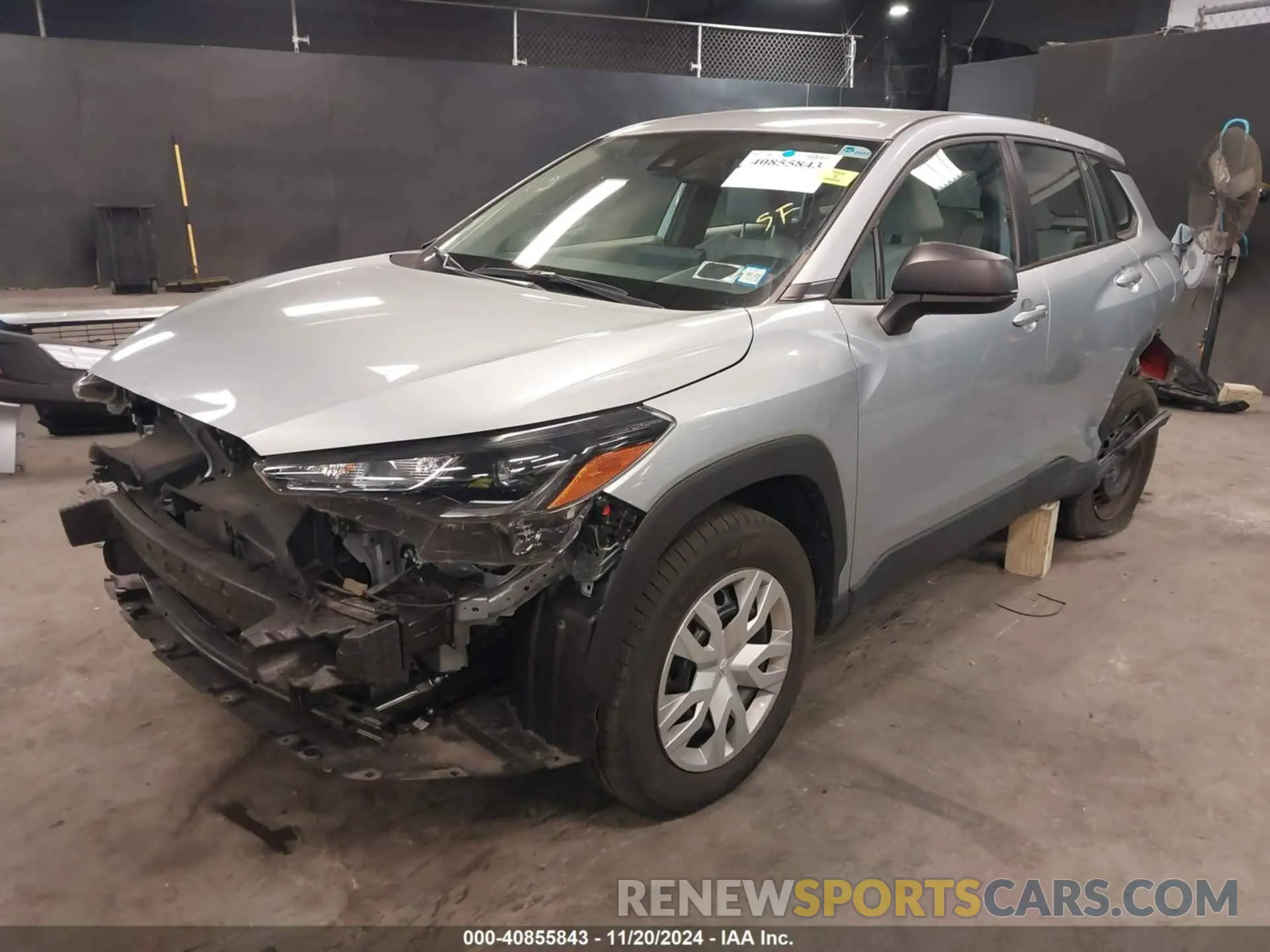 2 Photograph of a damaged car 7MUAAABG6NV023617 TOYOTA COROLLA CROSS 2022