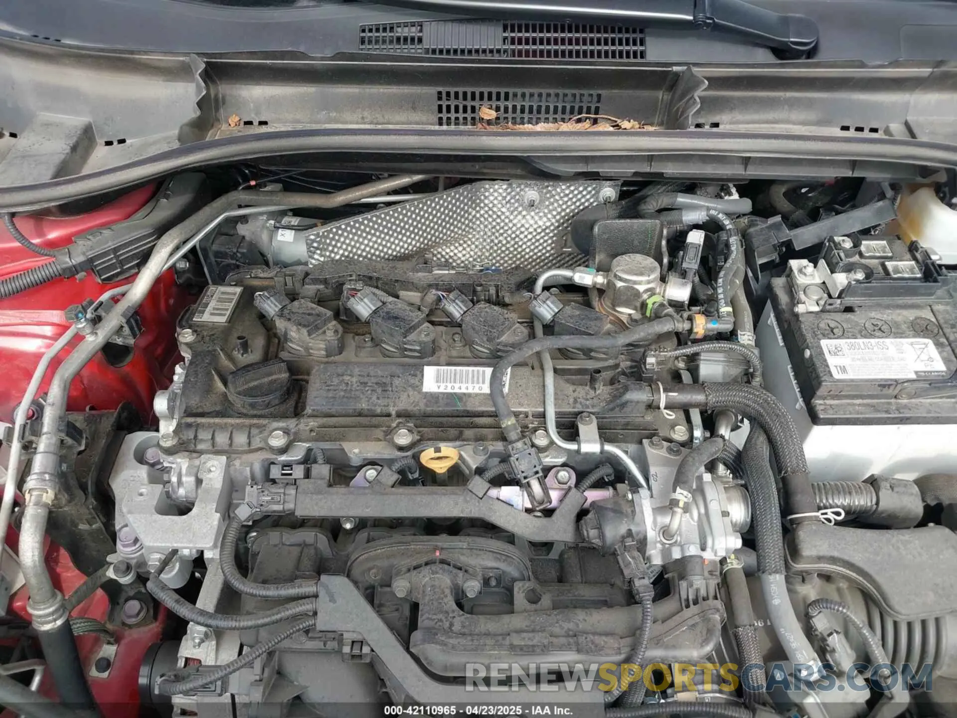 10 Photograph of a damaged car 7MUBAAAGXNV021150 TOYOTA COROLLA CROSS 2022