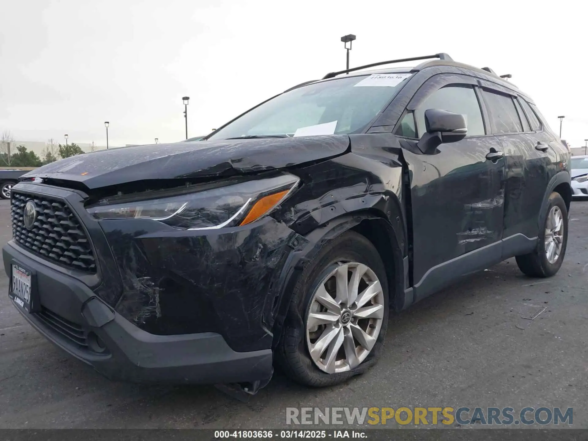 6 Photograph of a damaged car 7MUBAABG2NV007483 TOYOTA COROLLA CROSS 2022