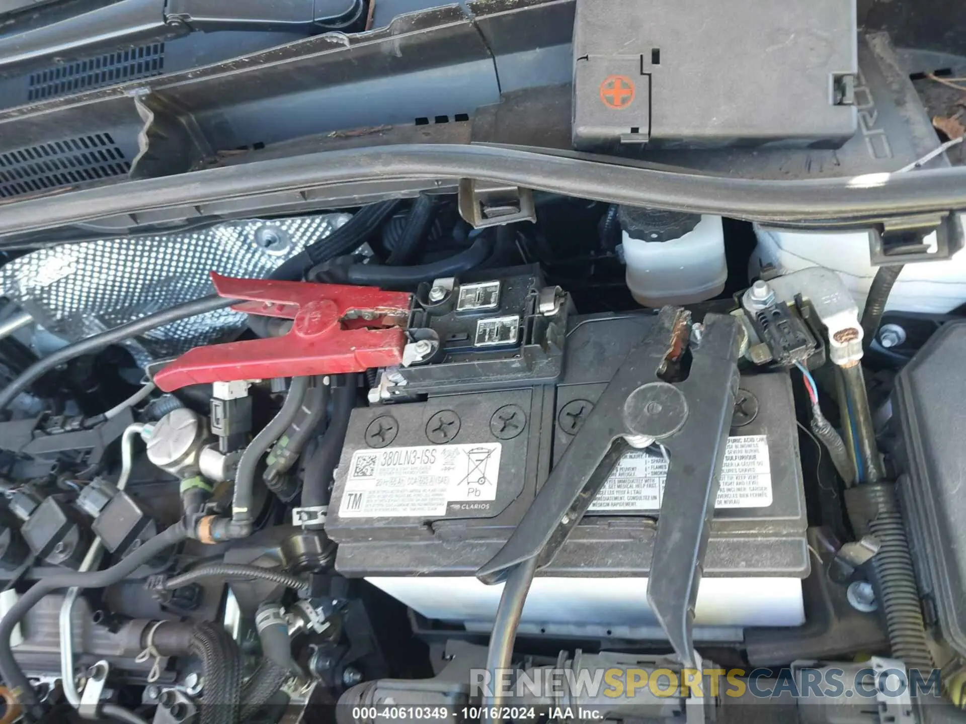 17 Photograph of a damaged car 7MUBAABG8NV017399 TOYOTA COROLLA CROSS 2022