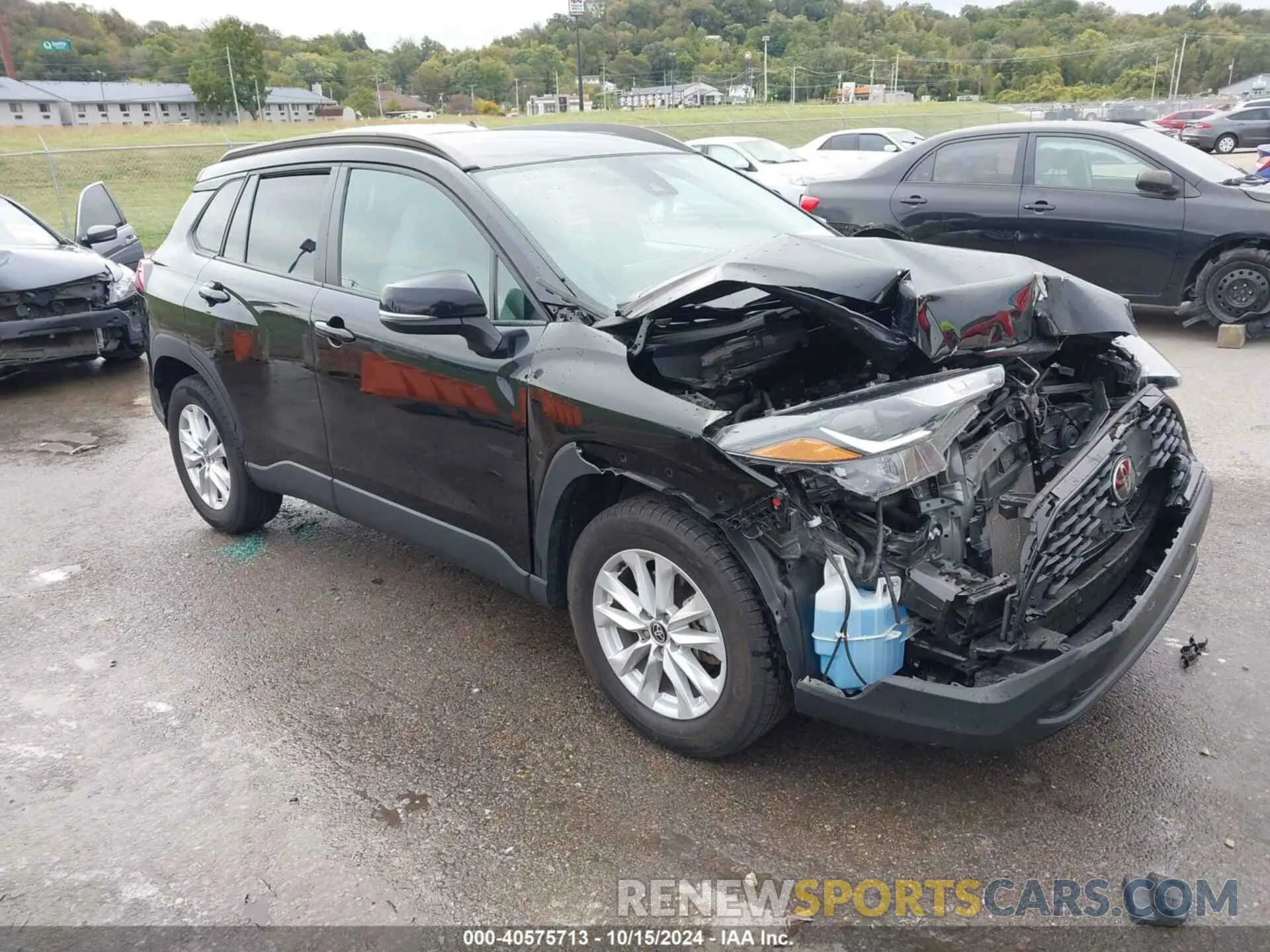 1 Photograph of a damaged car 7MUCAAAG2NV014939 TOYOTA COROLLA CROSS 2022