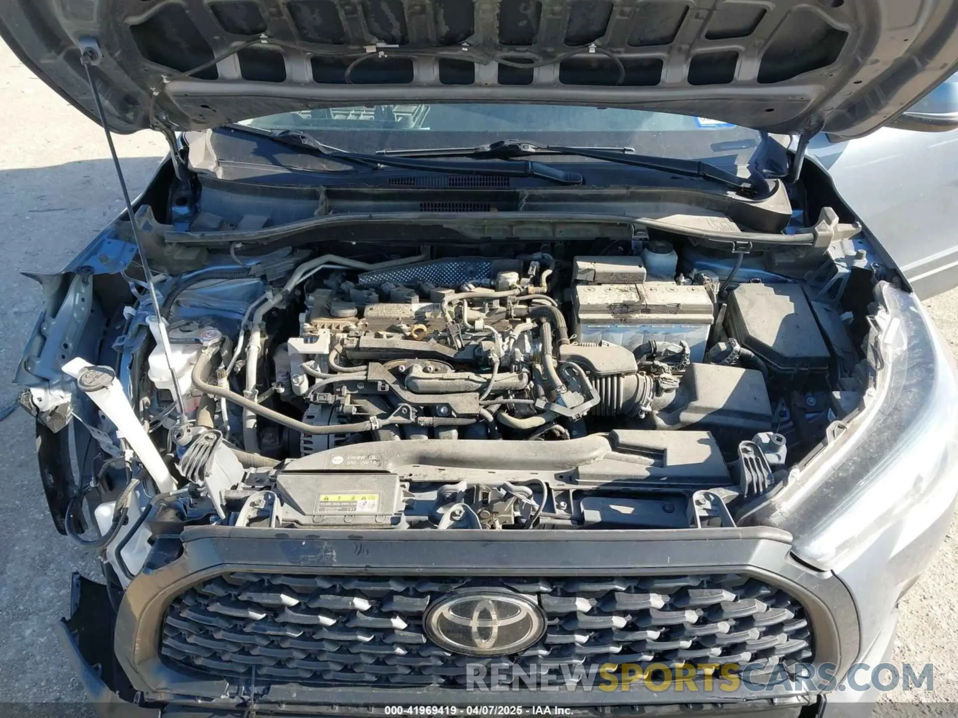 10 Photograph of a damaged car 7MUCAAAG3NV009667 TOYOTA COROLLA CROSS 2022