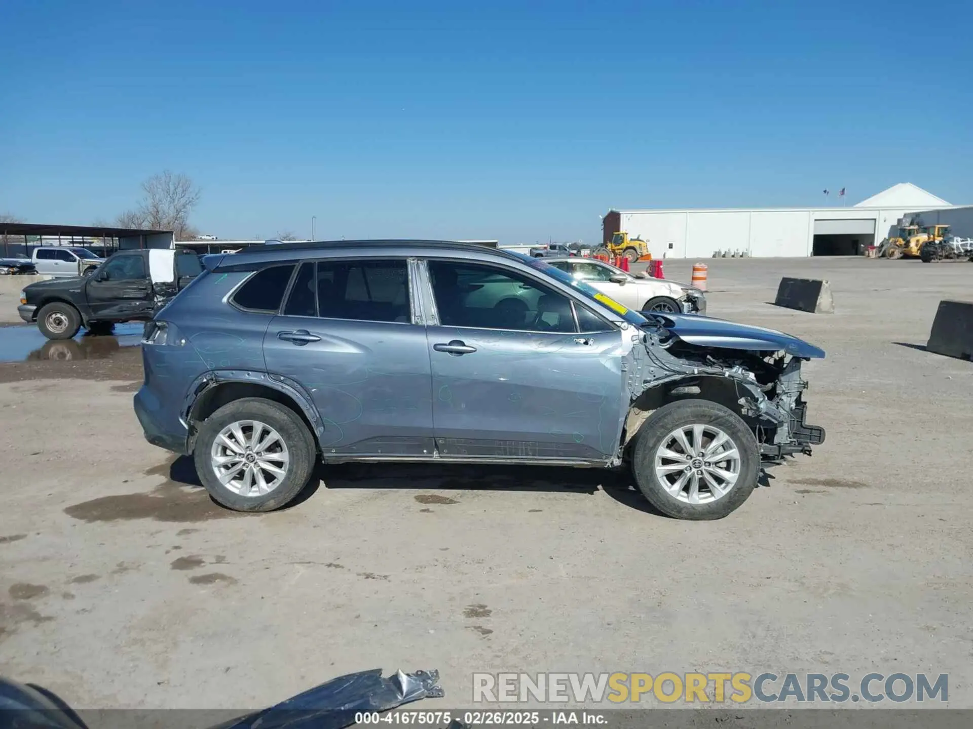 14 Photograph of a damaged car 7MUCAAAG4NV021844 TOYOTA COROLLA CROSS 2022