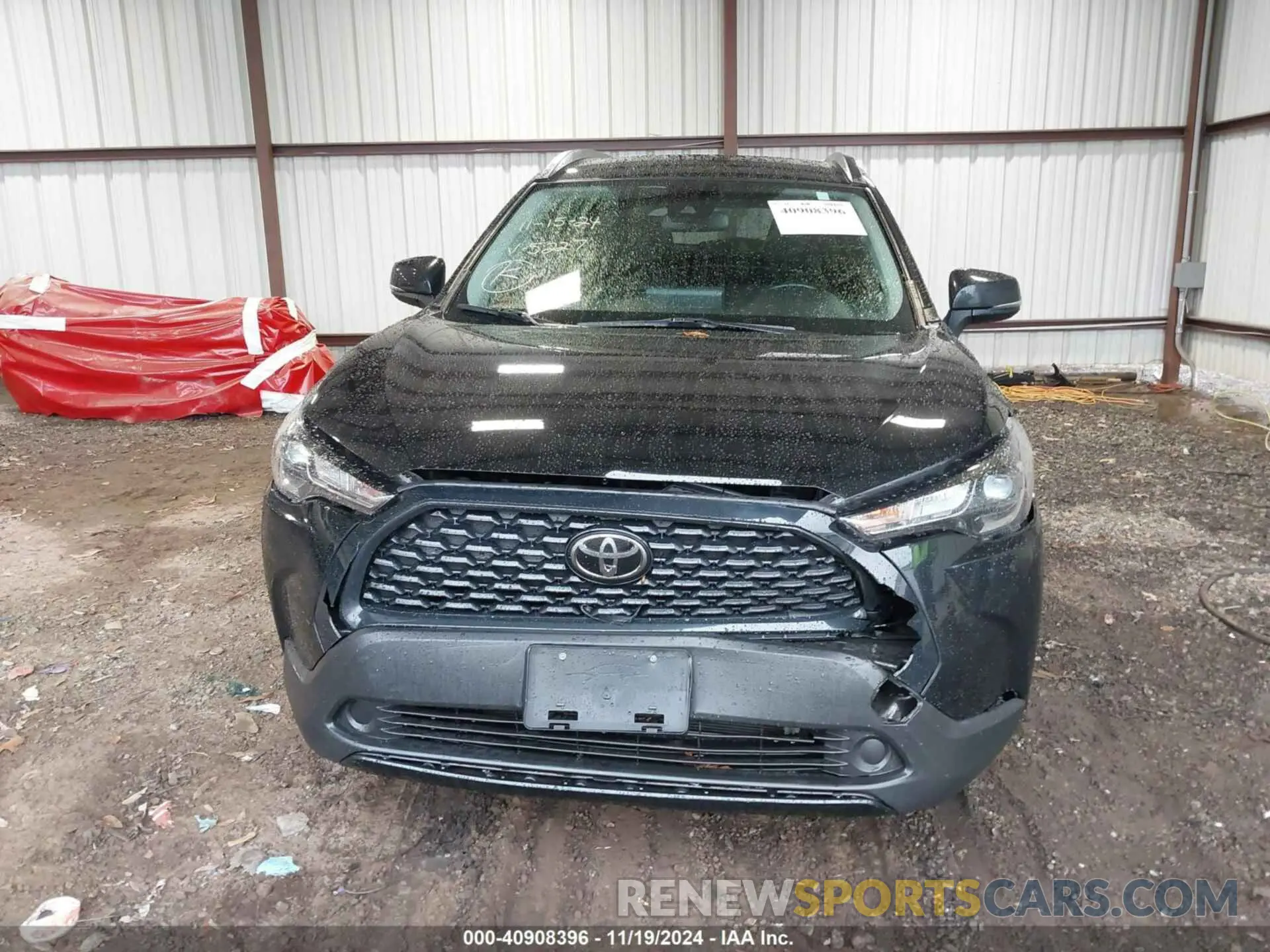 6 Photograph of a damaged car 7MUCAAAG5NV015227 TOYOTA COROLLA CROSS 2022
