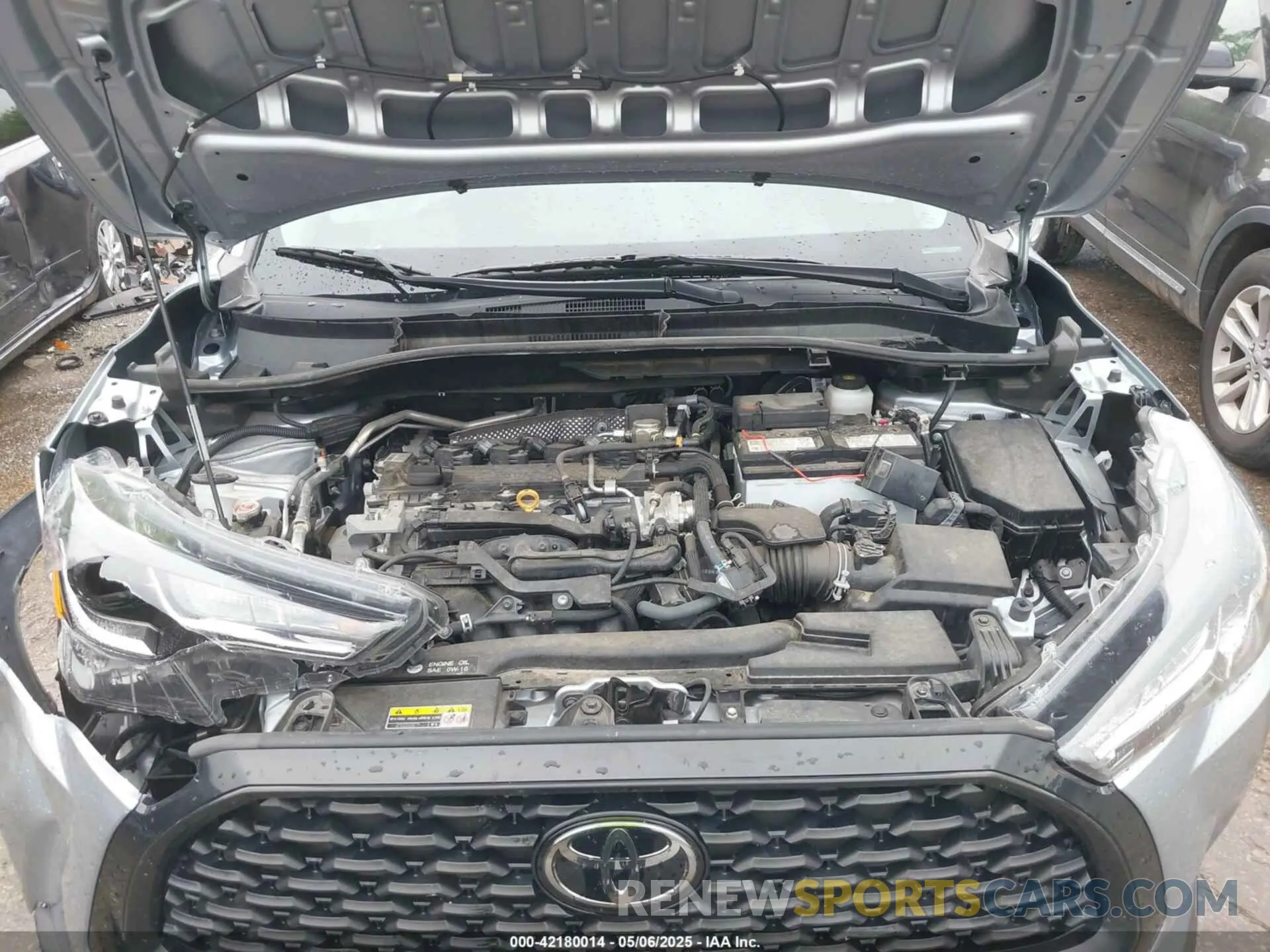 10 Photograph of a damaged car 7MUCAAAG8NV032815 TOYOTA COROLLA CROSS 2022