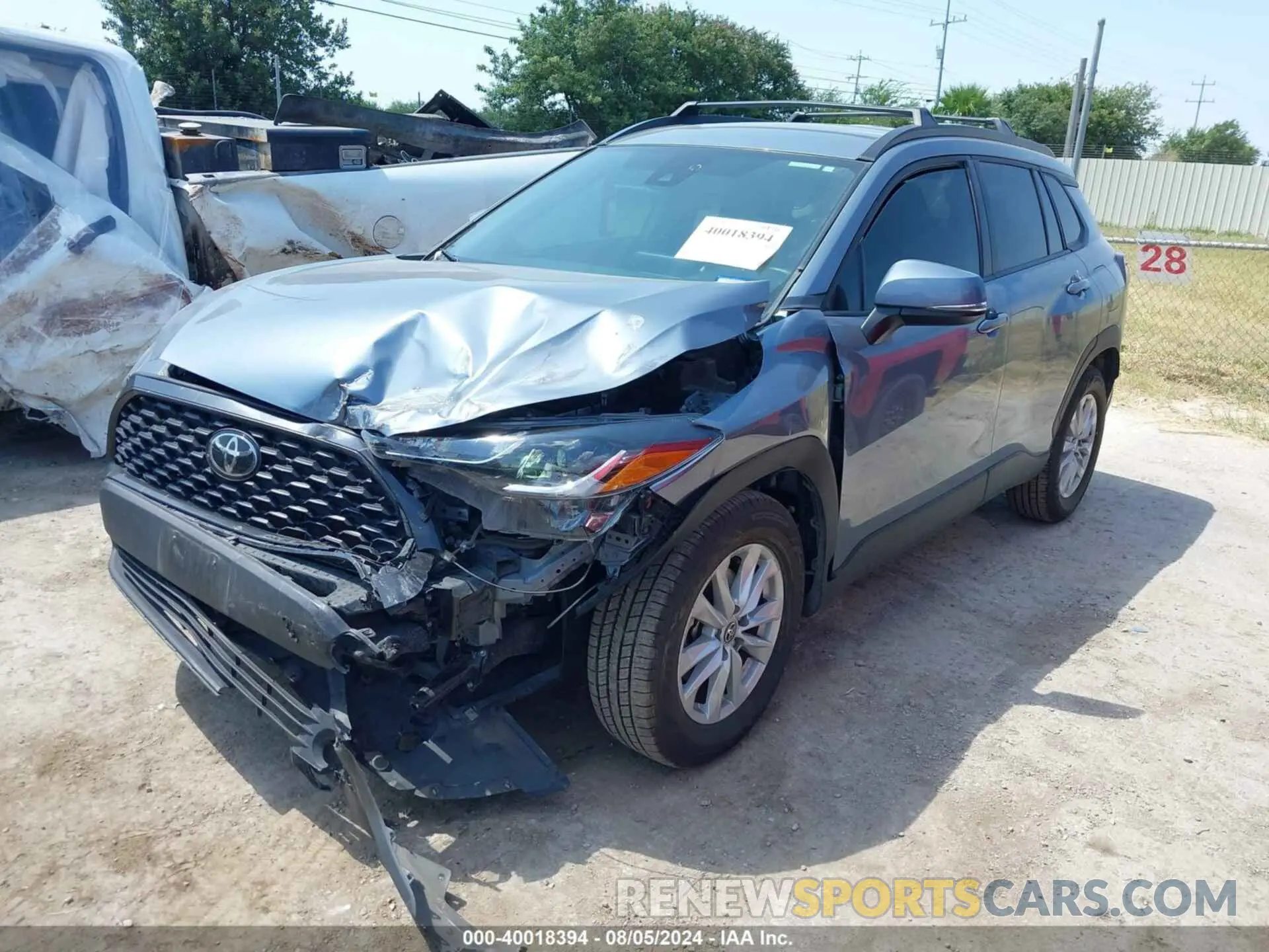 2 Photograph of a damaged car 7MUCAAAGXNV017958 TOYOTA COROLLA CROSS 2022
