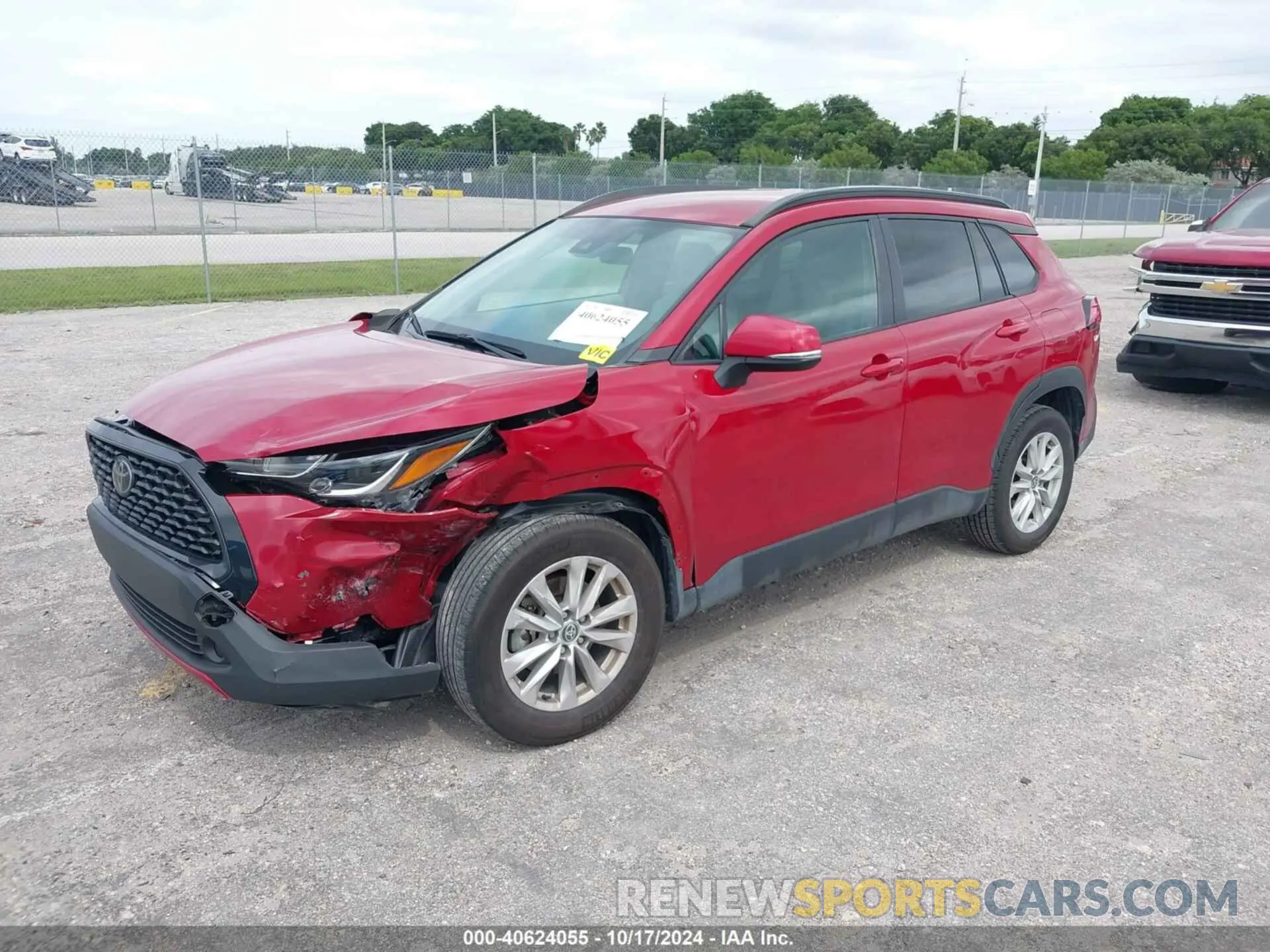 2 Photograph of a damaged car 7MUCAAAGXNV034209 TOYOTA COROLLA CROSS 2022