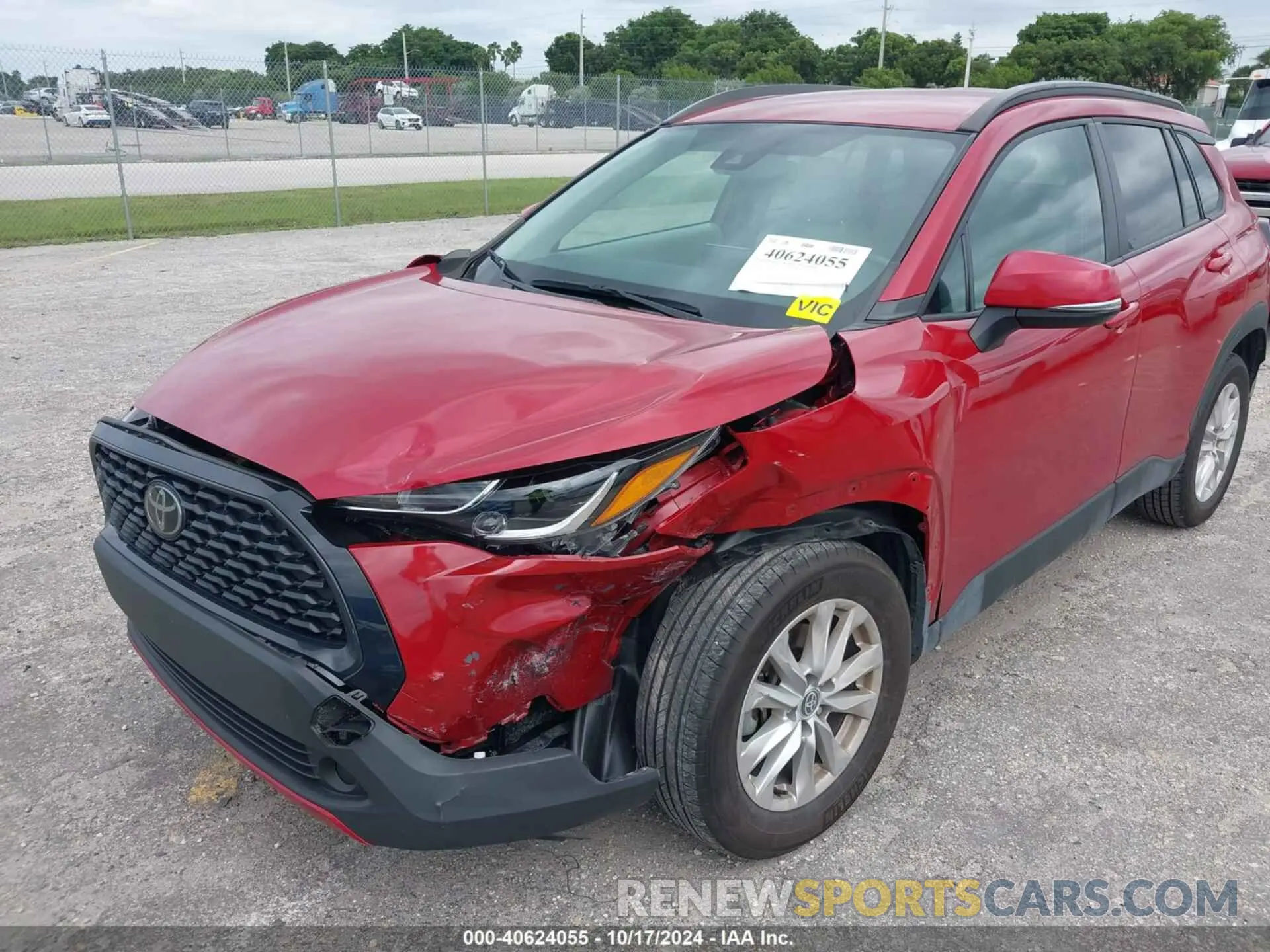 6 Photograph of a damaged car 7MUCAAAGXNV034209 TOYOTA COROLLA CROSS 2022
