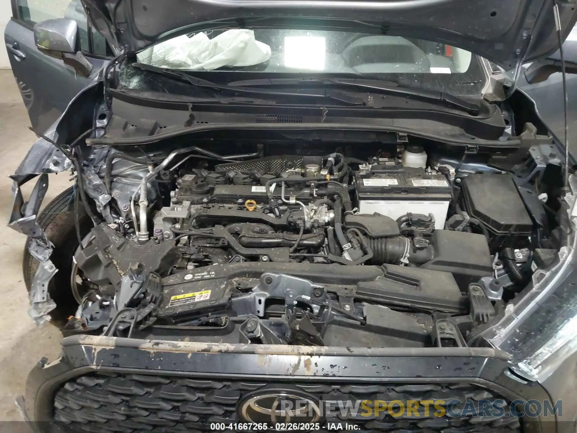 10 Photograph of a damaged car 7MUCAABG0NV022584 TOYOTA COROLLA CROSS 2022