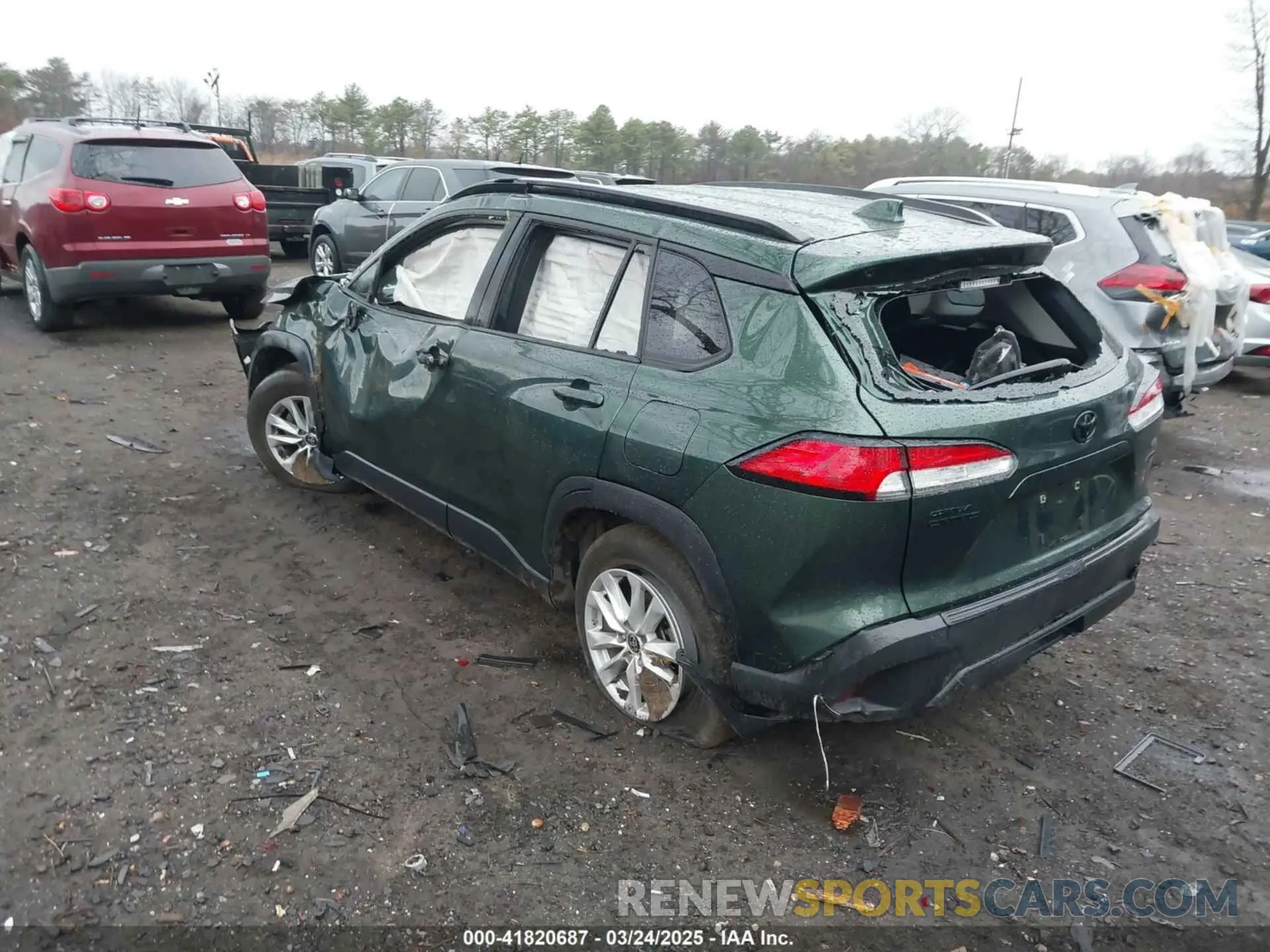 3 Photograph of a damaged car 7MUCAABG8NV030299 TOYOTA COROLLA CROSS 2022