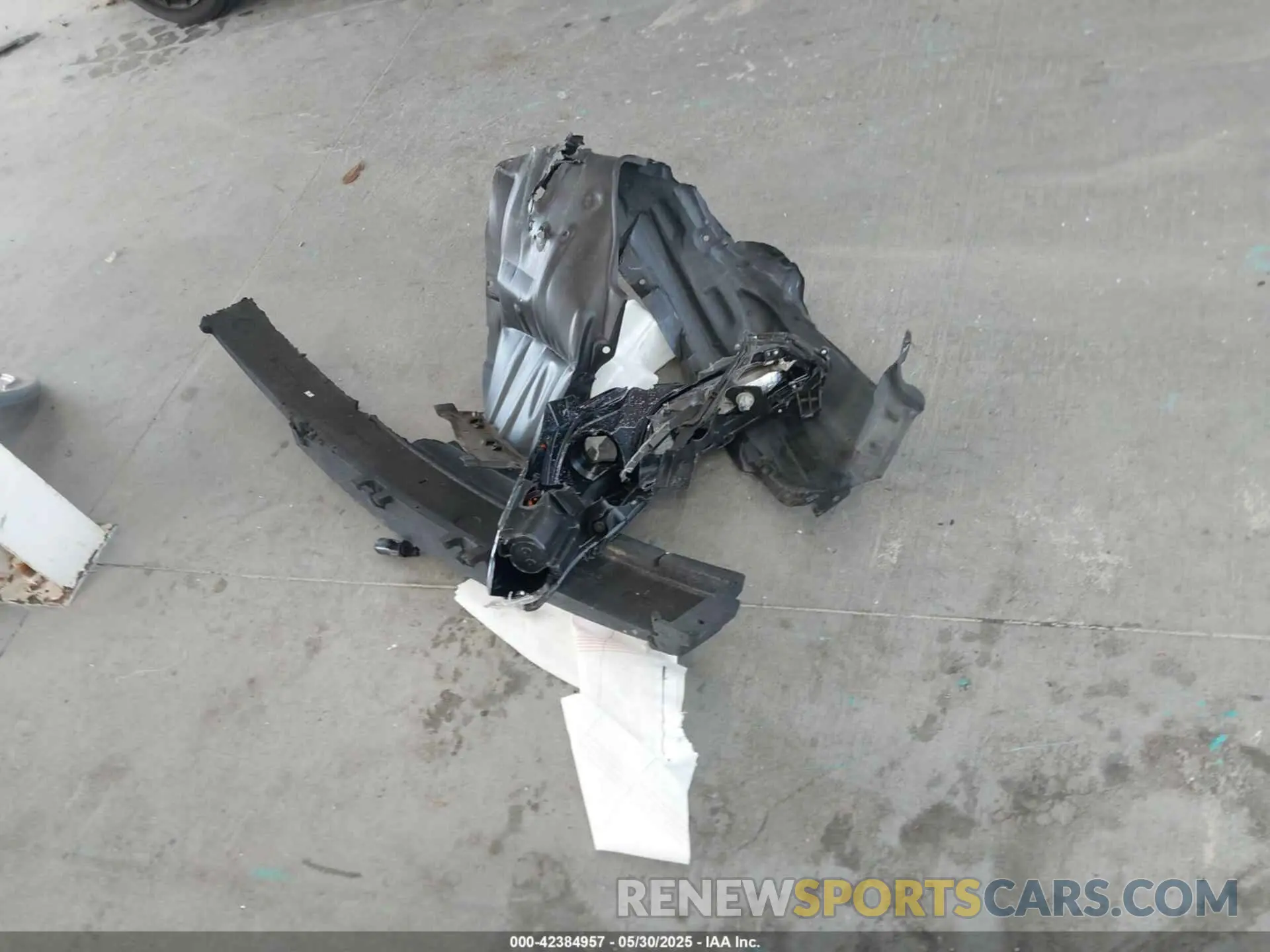 11 Photograph of a damaged car 7MUCAABGXNV026593 TOYOTA COROLLA CROSS 2022