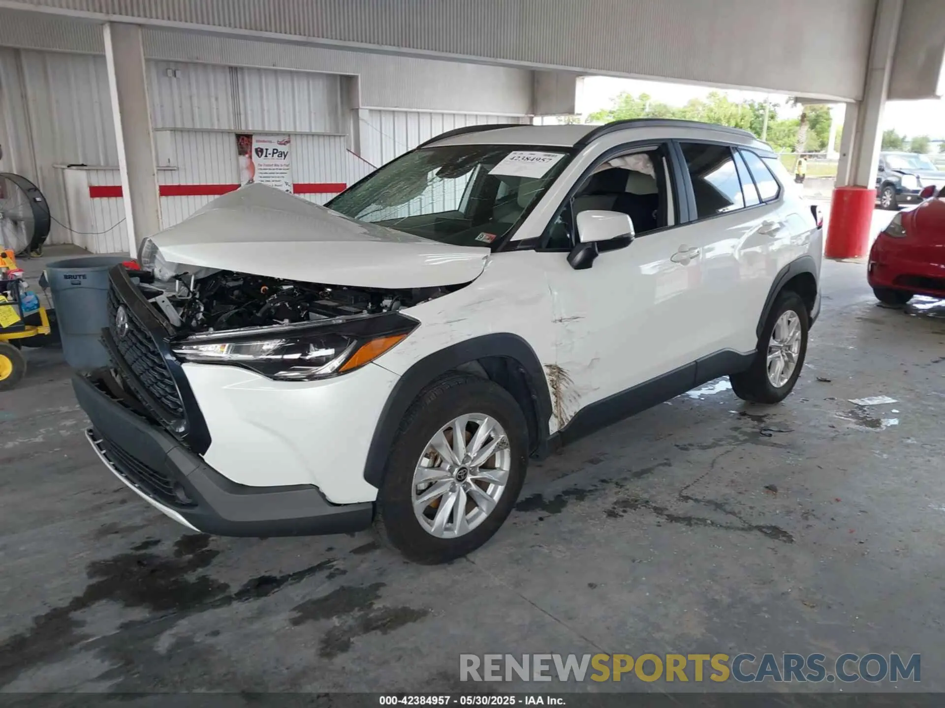 2 Photograph of a damaged car 7MUCAABGXNV026593 TOYOTA COROLLA CROSS 2022