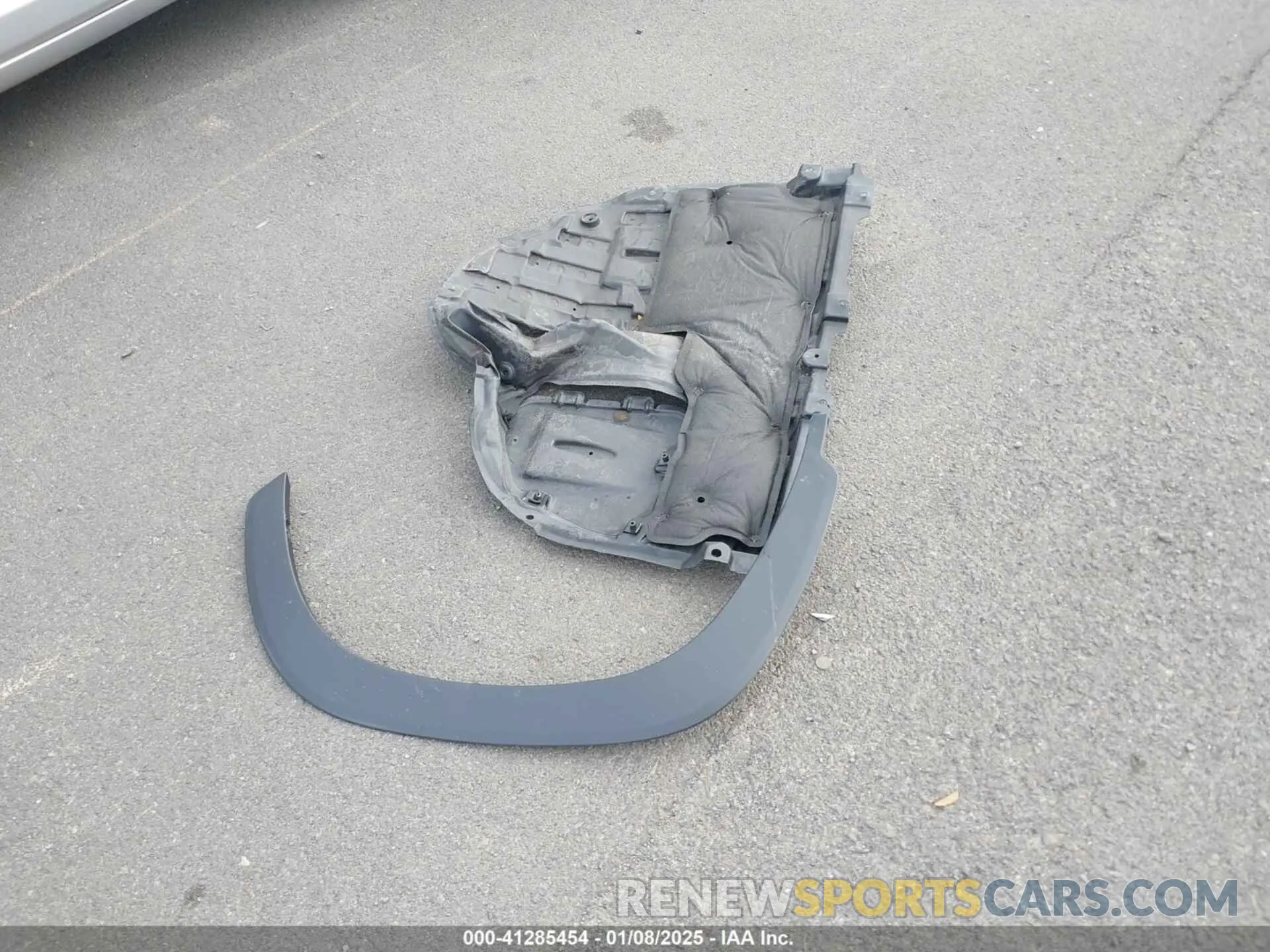 11 Photograph of a damaged car 7MUDAAAG4NV005924 TOYOTA COROLLA CROSS 2022