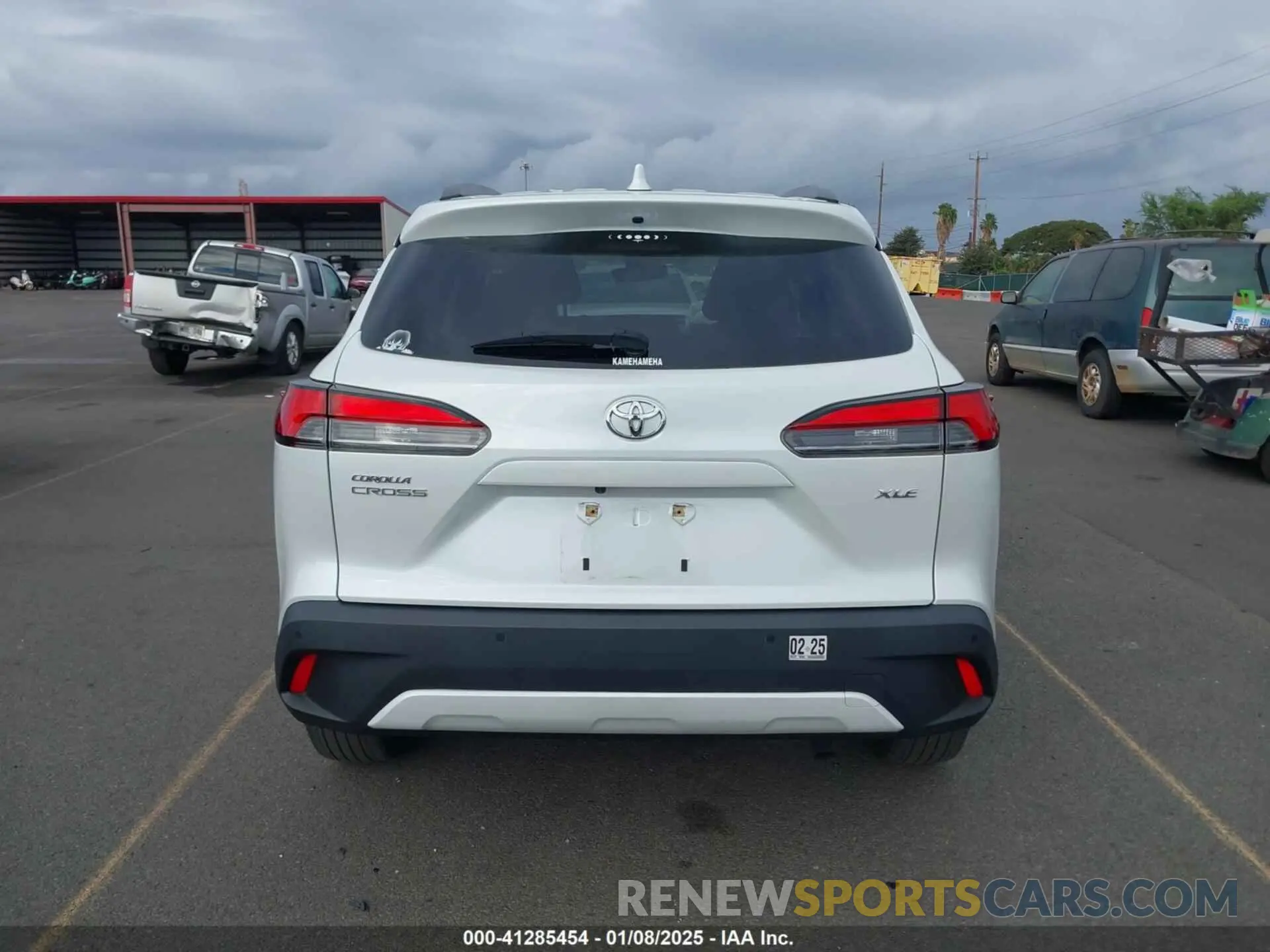 16 Photograph of a damaged car 7MUDAAAG4NV005924 TOYOTA COROLLA CROSS 2022