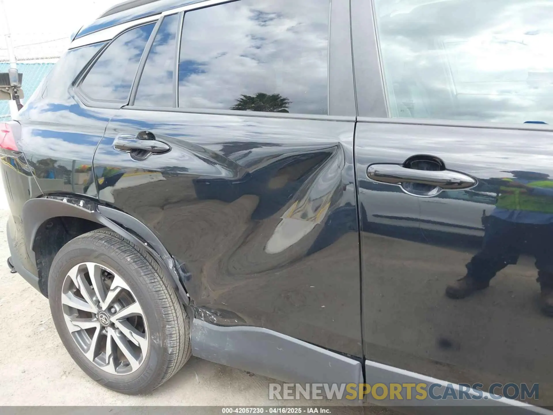 20 Photograph of a damaged car 7MUDAABG6NV030600 TOYOTA COROLLA CROSS 2022