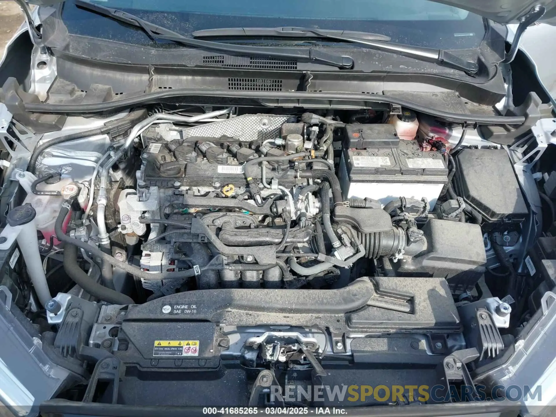 10 Photograph of a damaged car 7MUDAABG8NV011417 TOYOTA COROLLA CROSS 2022