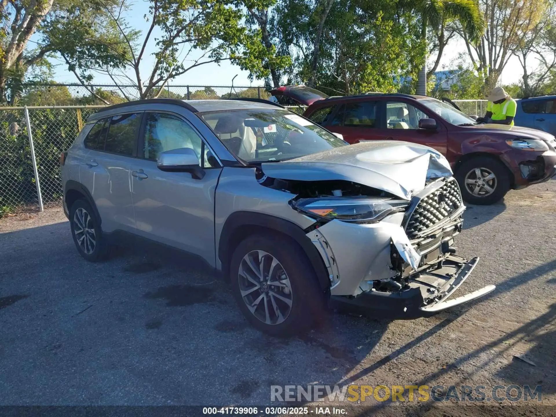 1 Photograph of a damaged car 7MUEAAAG9NV005163 TOYOTA COROLLA CROSS 2022