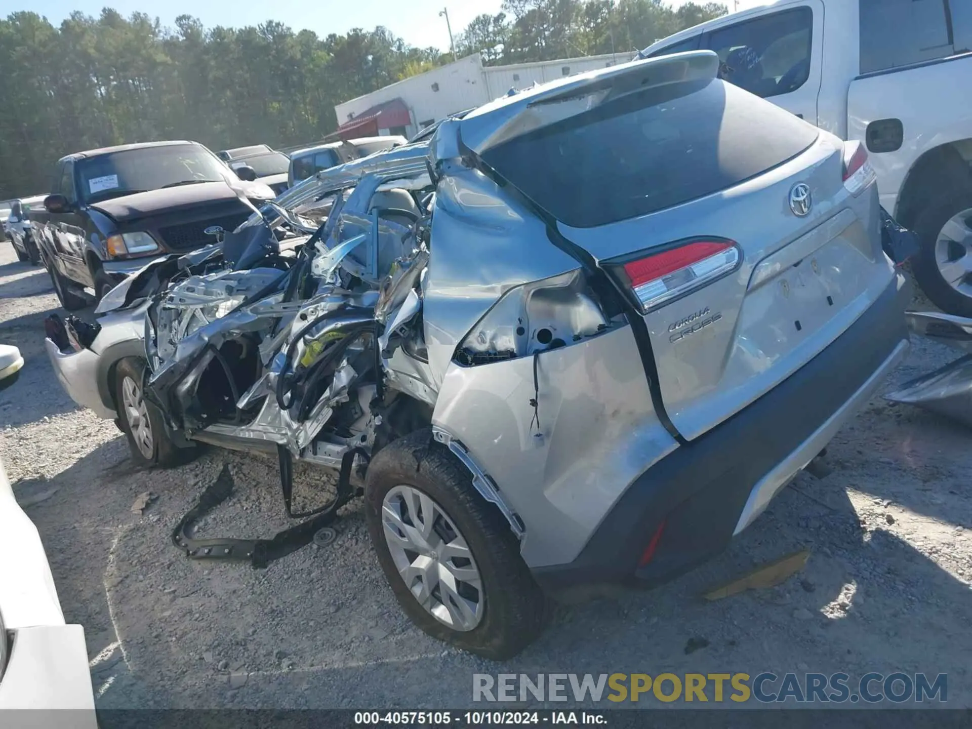 3 Photograph of a damaged car 7MUAAAAGXPV048220 TOYOTA COROLLA CROSS 2023