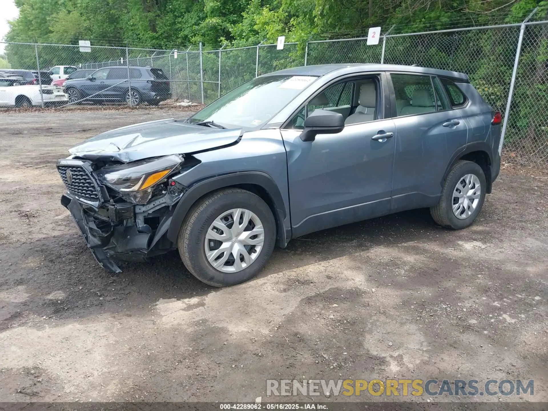 2 Photograph of a damaged car 7MUAAAAGXPV060044 TOYOTA COROLLA CROSS 2023