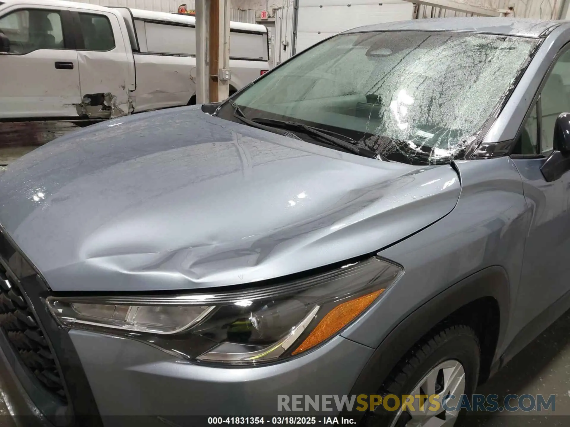 6 Photograph of a damaged car 7MUAAABG5PV056529 TOYOTA COROLLA CROSS 2023