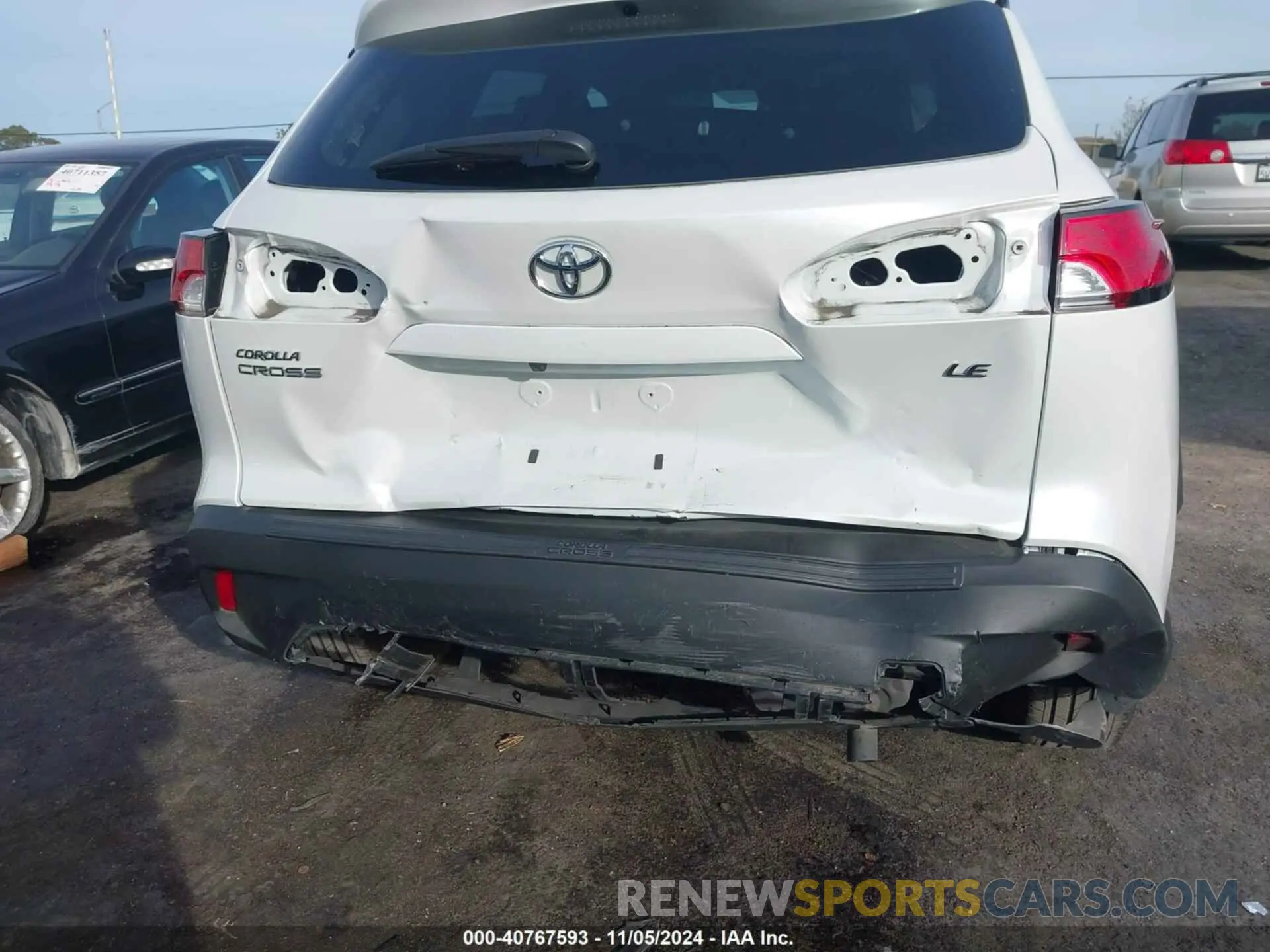 6 Photograph of a damaged car 7MUBAAAG0PV039269 TOYOTA COROLLA CROSS 2023