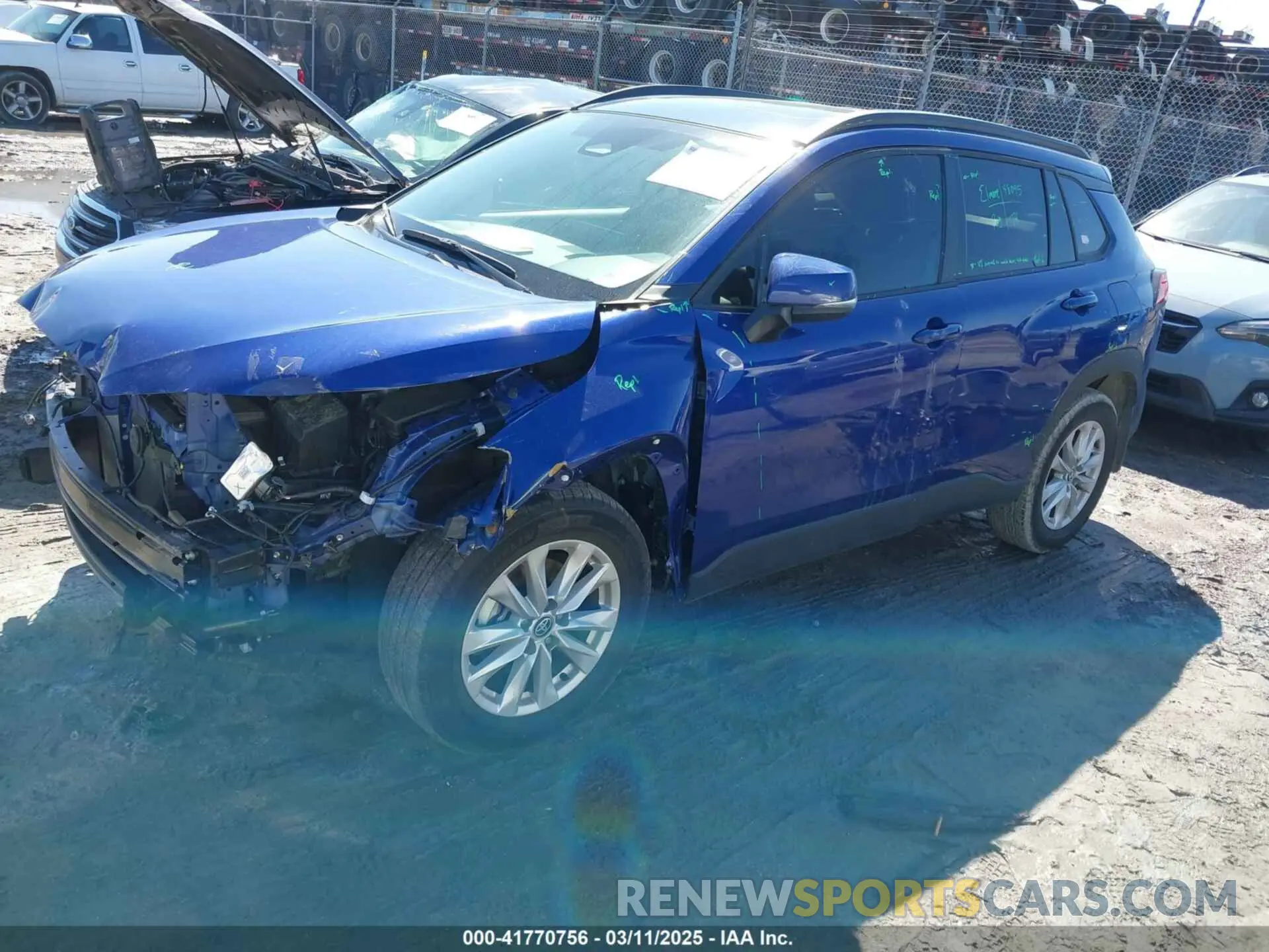 2 Photograph of a damaged car 7MUBAAAG5PV068752 TOYOTA COROLLA CROSS 2023
