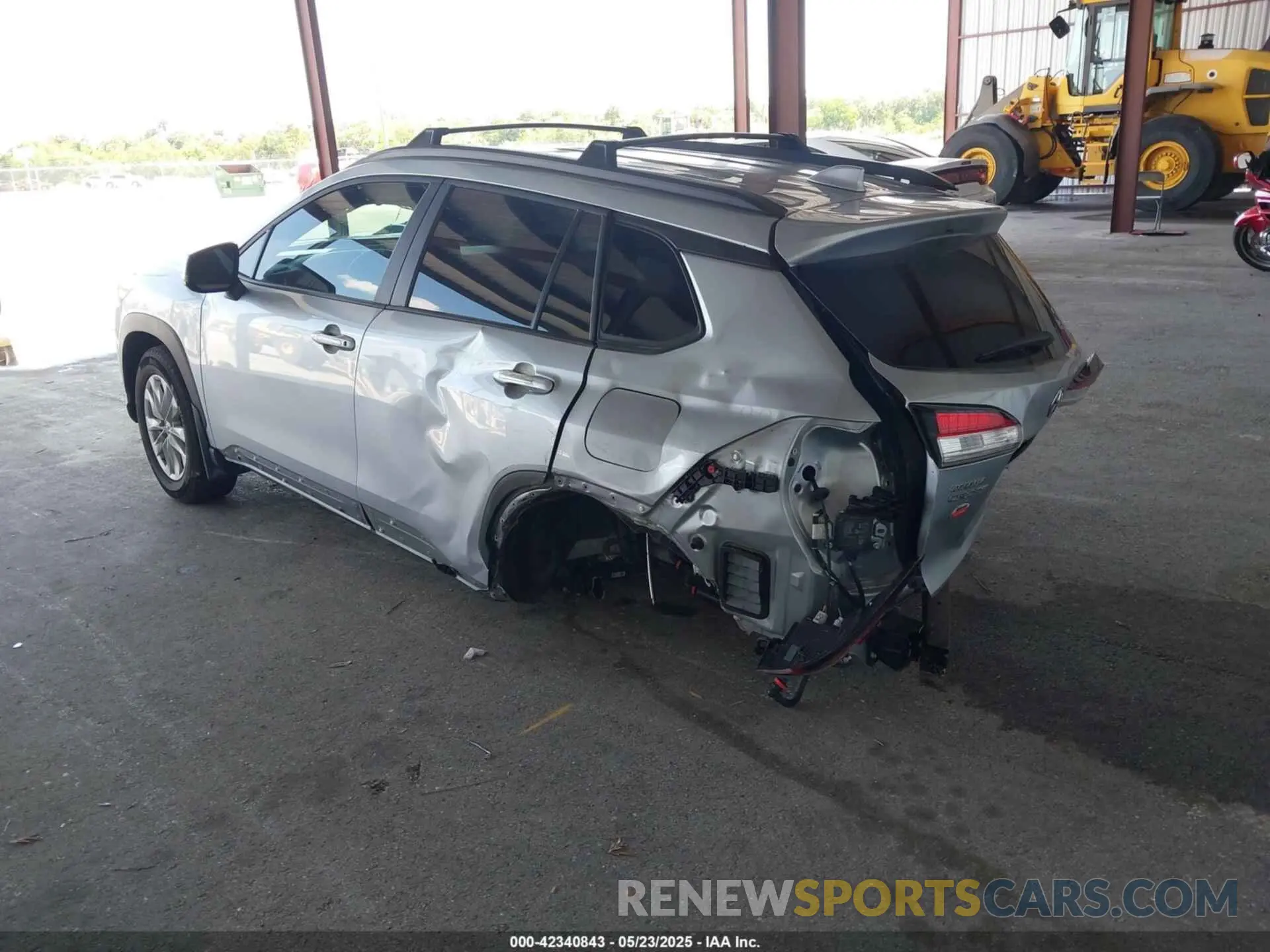 3 Photograph of a damaged car 7MUBAAAG6PV070350 TOYOTA COROLLA CROSS 2023