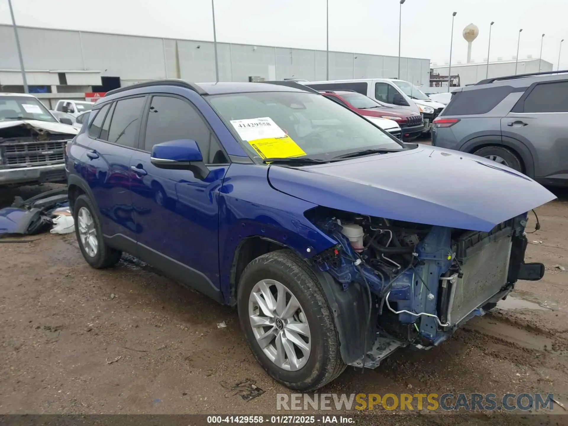 1 Photograph of a damaged car 7MUBAAAG9PV062761 TOYOTA COROLLA CROSS 2023