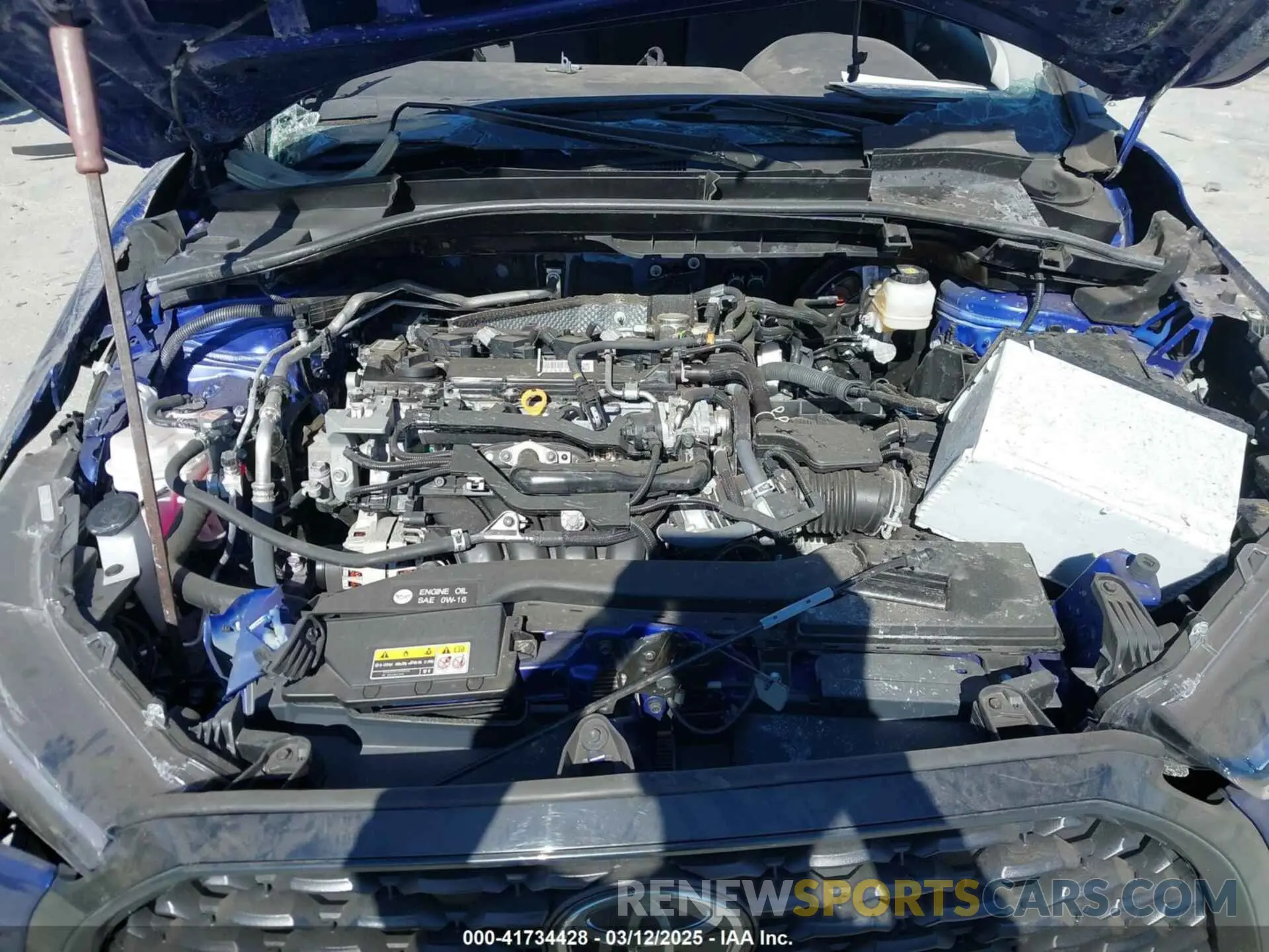 10 Photograph of a damaged car 7MUBAAAGXPV068892 TOYOTA COROLLA CROSS 2023