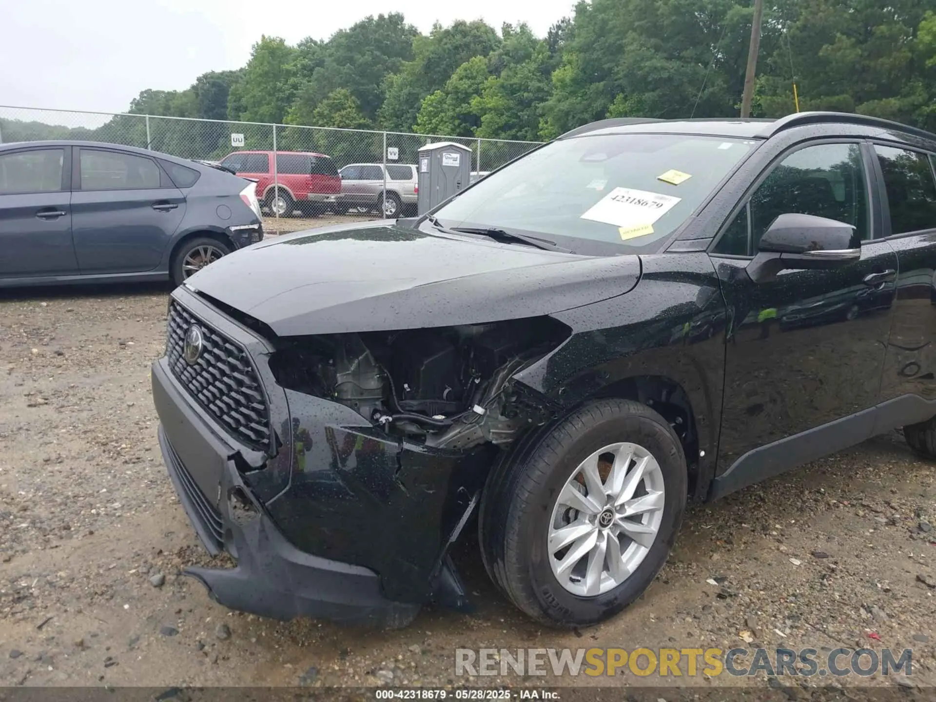 6 Photograph of a damaged car 7MUCAAAG0PV053404 TOYOTA COROLLA CROSS 2023